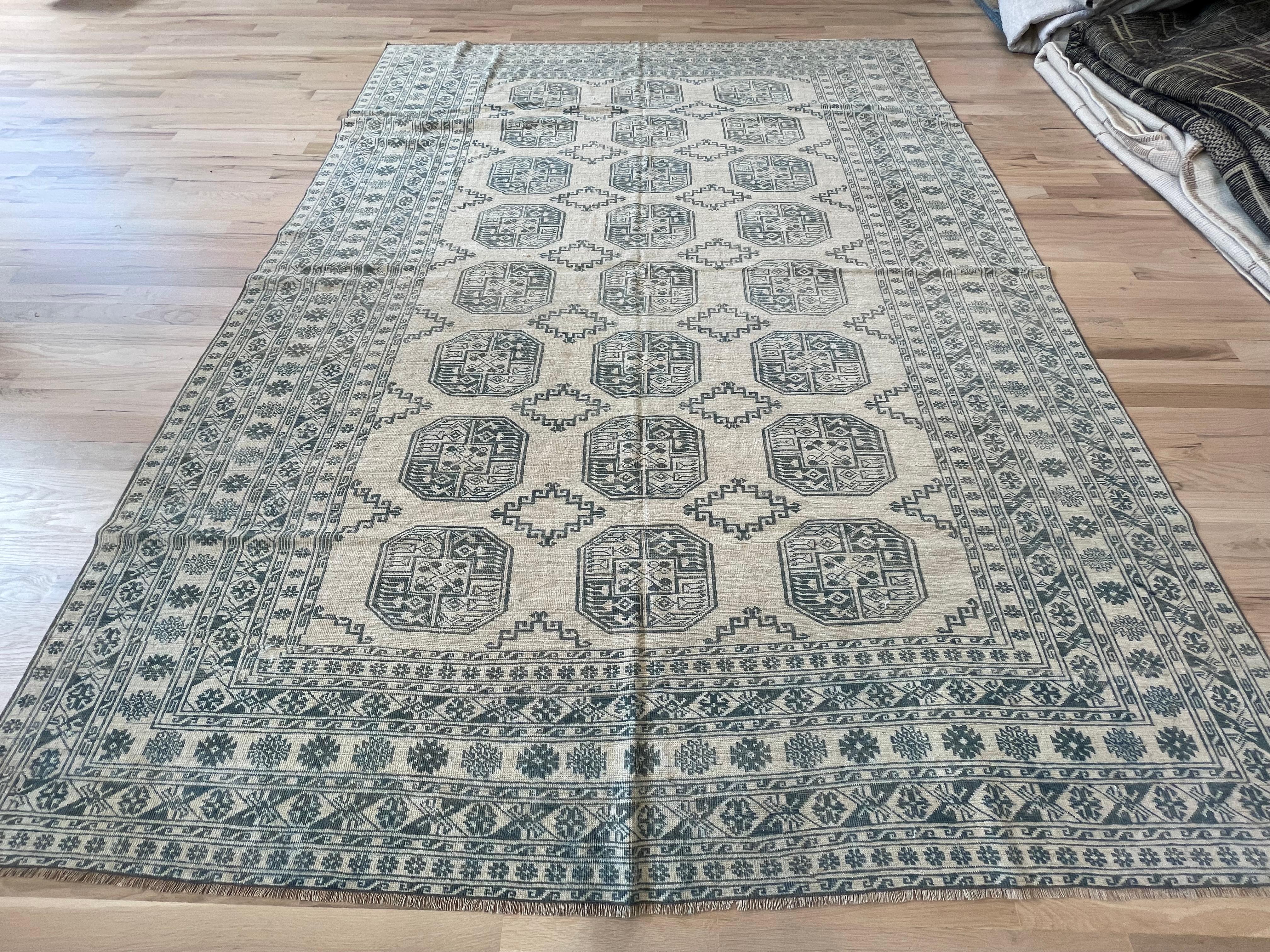 Tappeto turco beige e blu con design Khotan in vendita 2