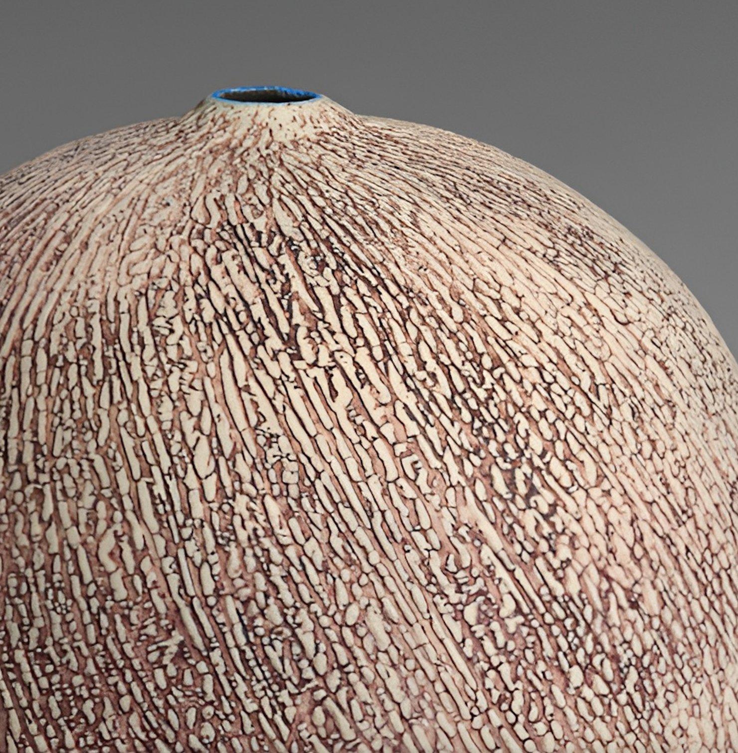 Vaso in ceramica beige e marrone, Erna Aaltonen In condizioni Nuovo in vendita a New York, NY