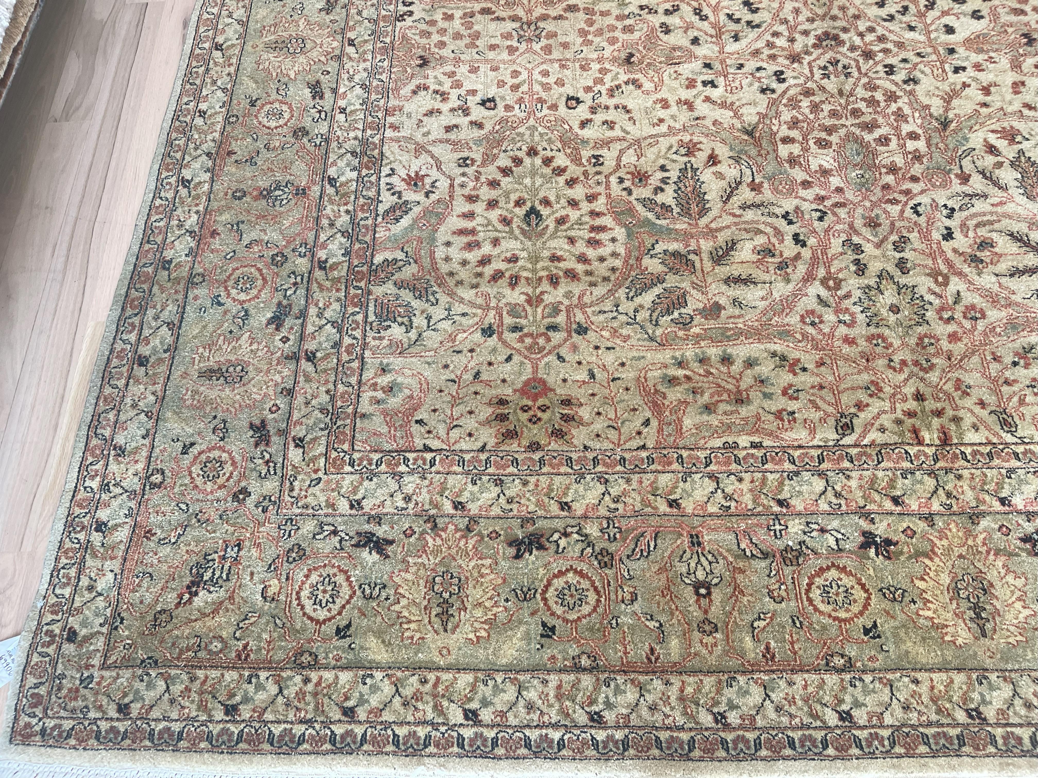 Alfombra de lana de estilo tradicional beige y verde Indio en venta