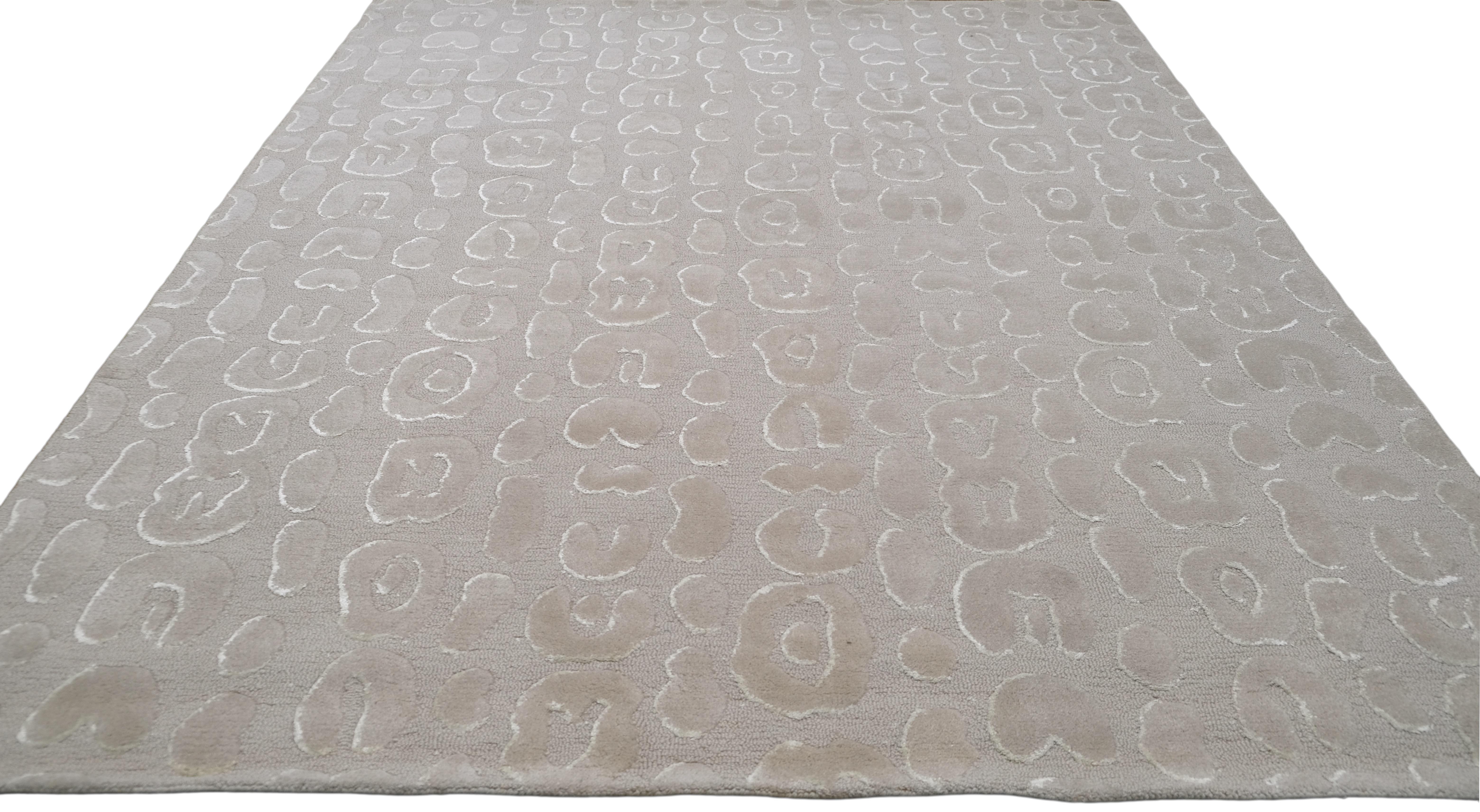 Fatto a mano Beige e avorio, leopardo astratto disegnato  Tappeto in lana 8'x10' in vendita