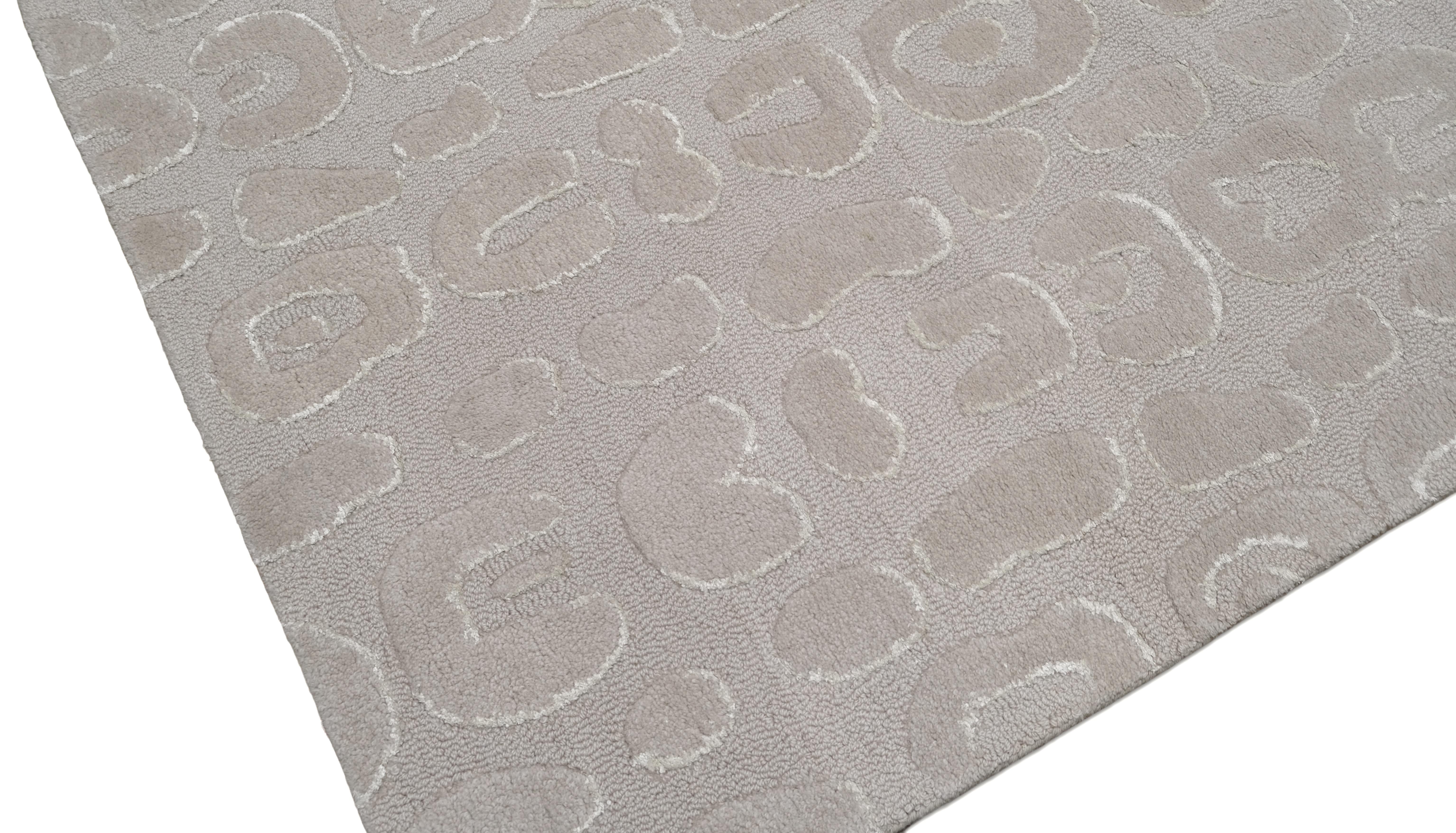 XXI secolo e contemporaneo Beige e avorio, leopardo astratto disegnato  Tappeto in lana 8'x10' in vendita