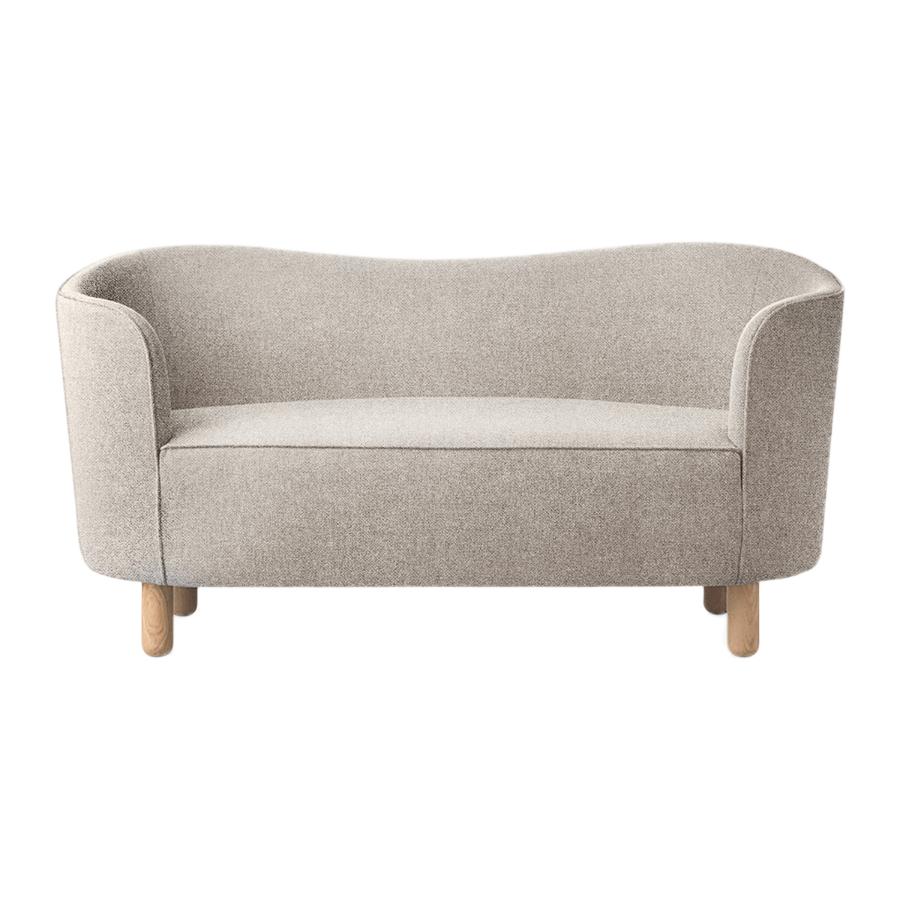 Beige and natural Oak Sahco Nara mingle sofa by Lassen
Dimensions: W 154 x D 68 x H 74 cm 
Materials: Textile, Oak.

The Mingle sofa was designed in 1935 by architect Flemming Lassen (1902-1984) and was presented at The Copenhagen Cabinetmakers’