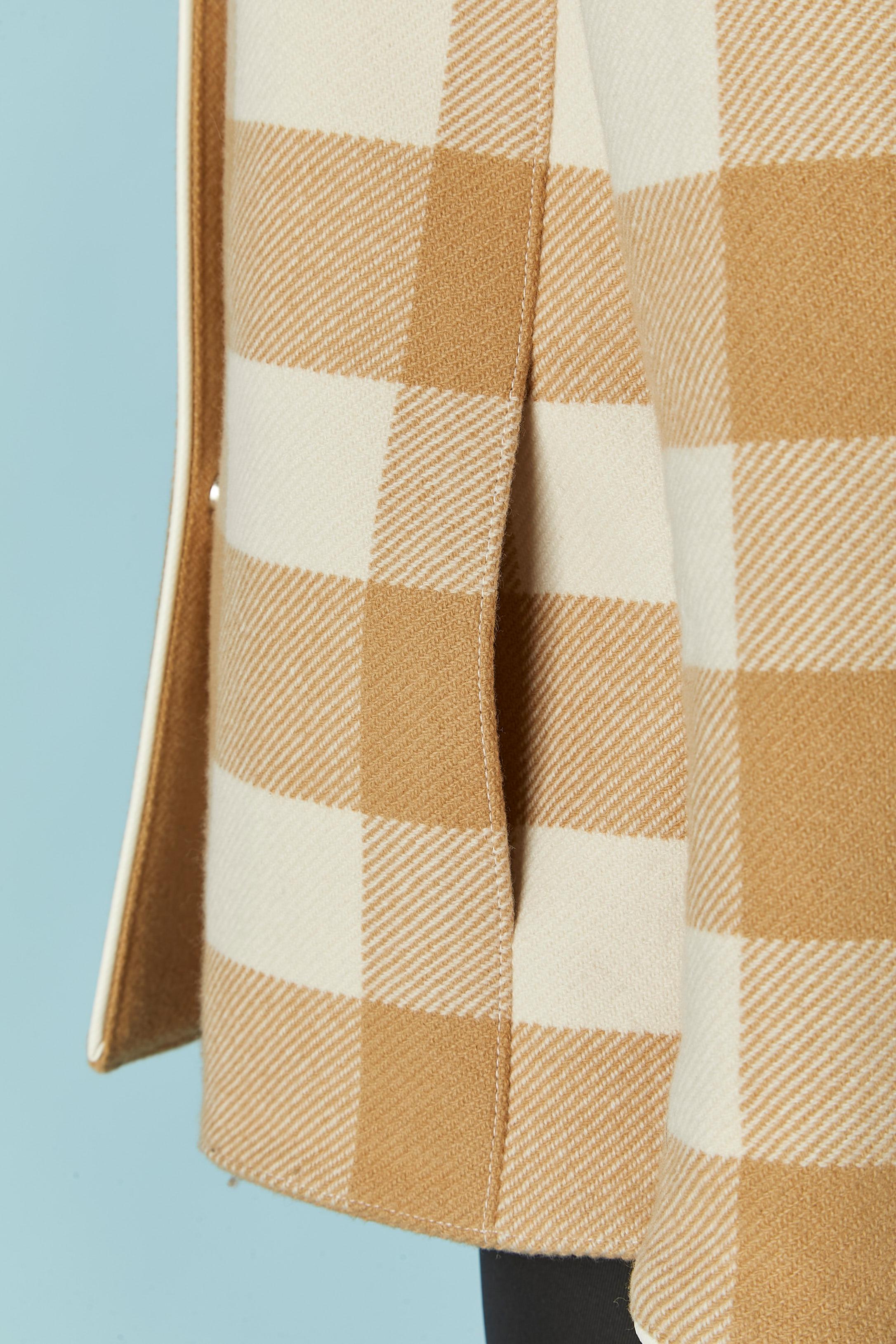 Beige and off-white wool double breasted jacket with check pattern COURRÈGES In Excellent Condition For Sale In Saint-Ouen-Sur-Seine, FR