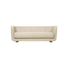 Sahco Zero Vilhelm-Sofa aus beige und geräucherter Eiche von Lassen