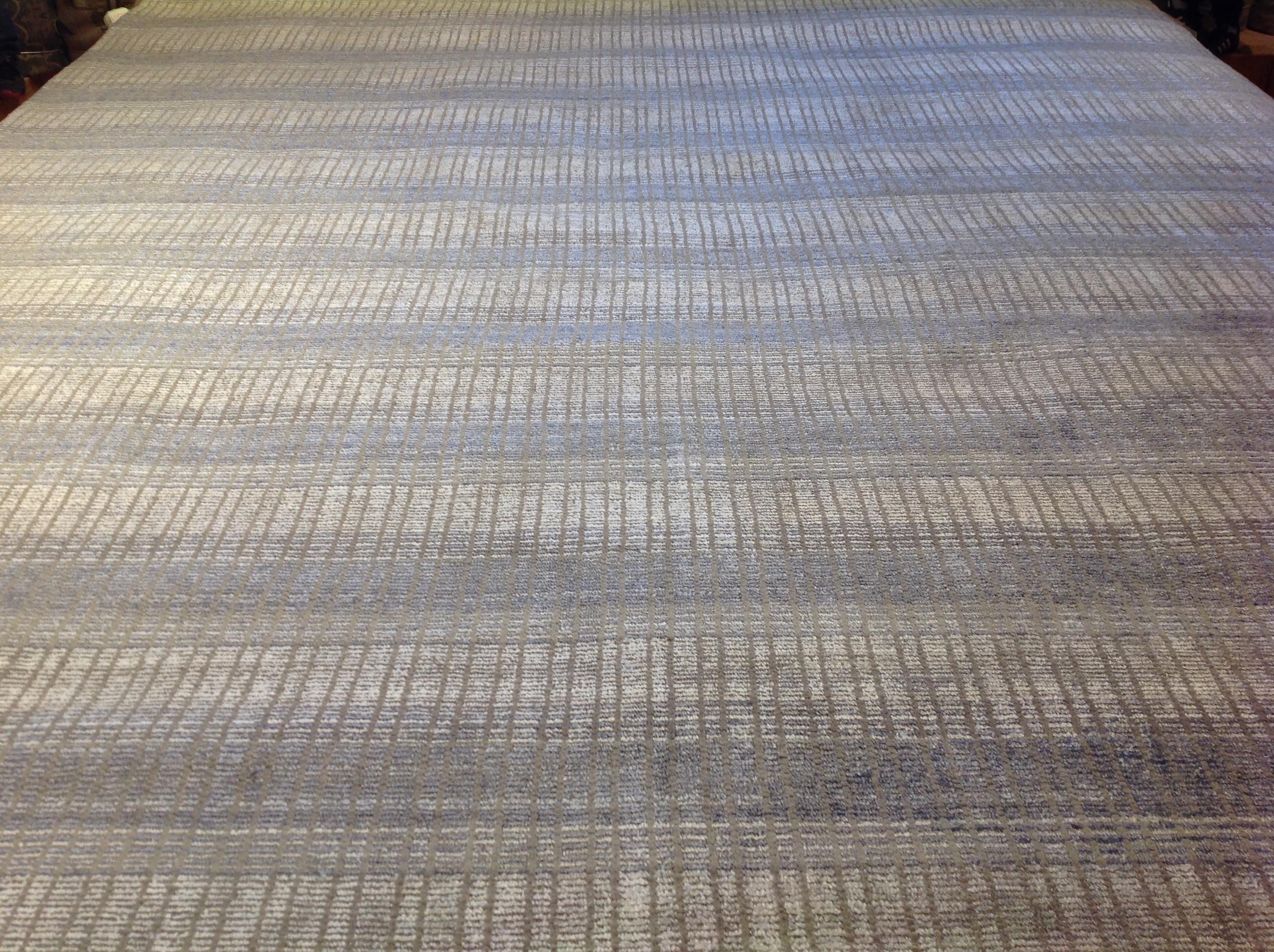 Beige and Steel Contemporary Grid Pattern Rug In New Condition For Sale In Los Angeles, CA