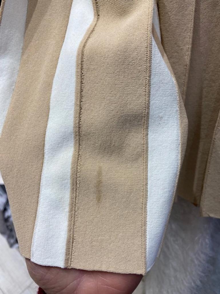 Gonna a pieghe beige e bianca in jersey di rayon con lavorazione Jacquard ALAIA in vendita 4