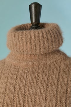 Beigefarbener Angora-Rollkragenpullover mit Lurexfaden ALEXANDRE VAUTHIER