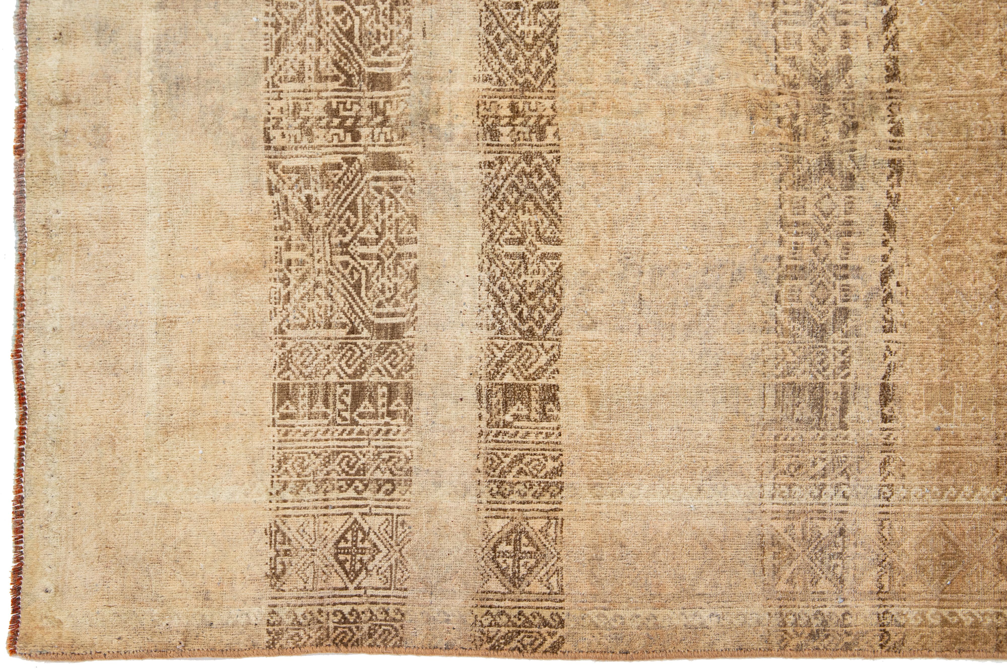 Antiker Hamadan-Perserteppich aus Wolle in Beige mit Allover-Design (Handgeknüpft) im Angebot