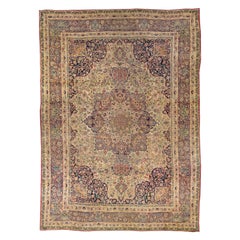 Tappeto in lana persiana beige antico Kerman fatto a mano con motivo a rosette