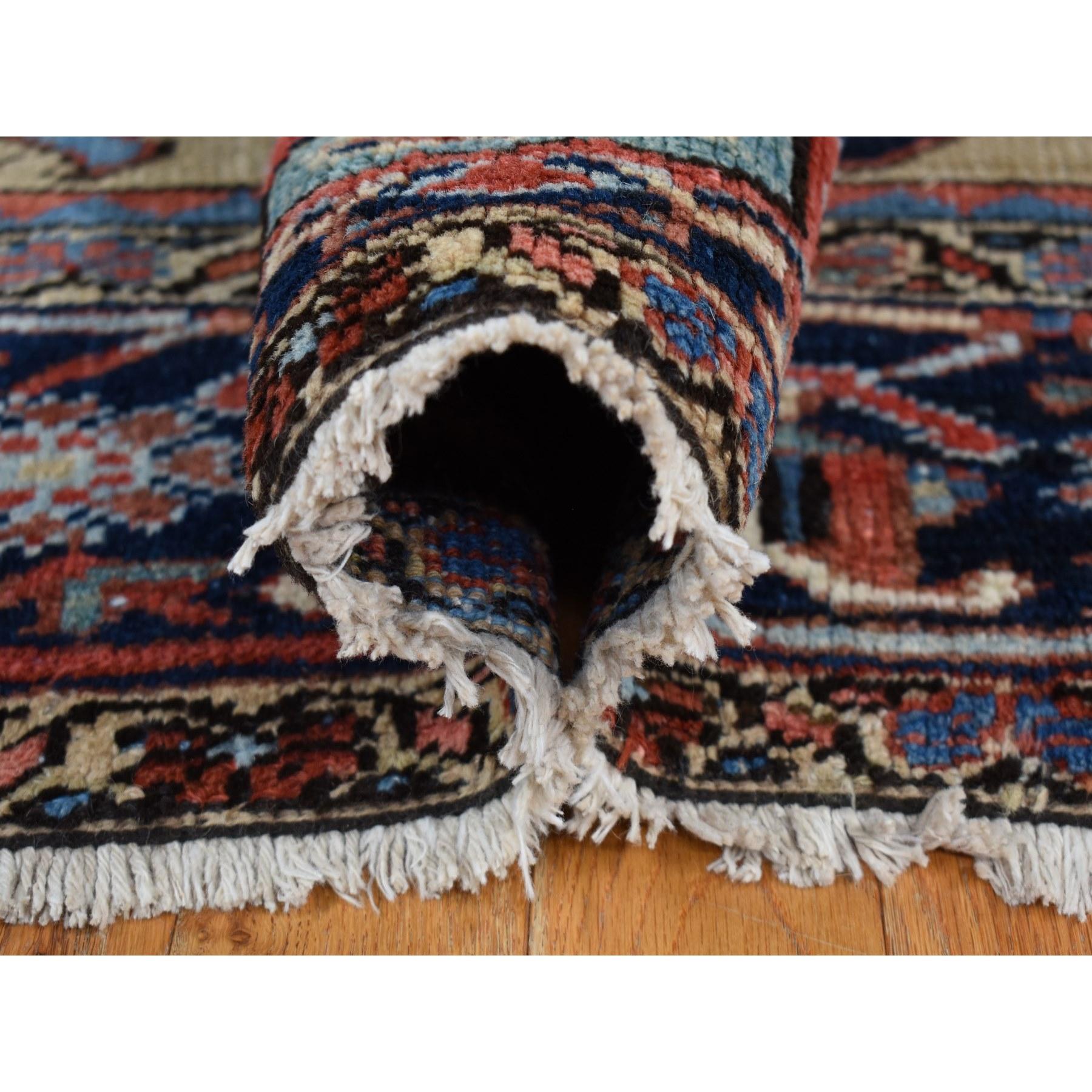 Beige Antiker persischer Heriz All Over Design reiner Wollteppich handgeknüpft sauberer Teppich (Frühes 20. Jahrhundert) im Angebot