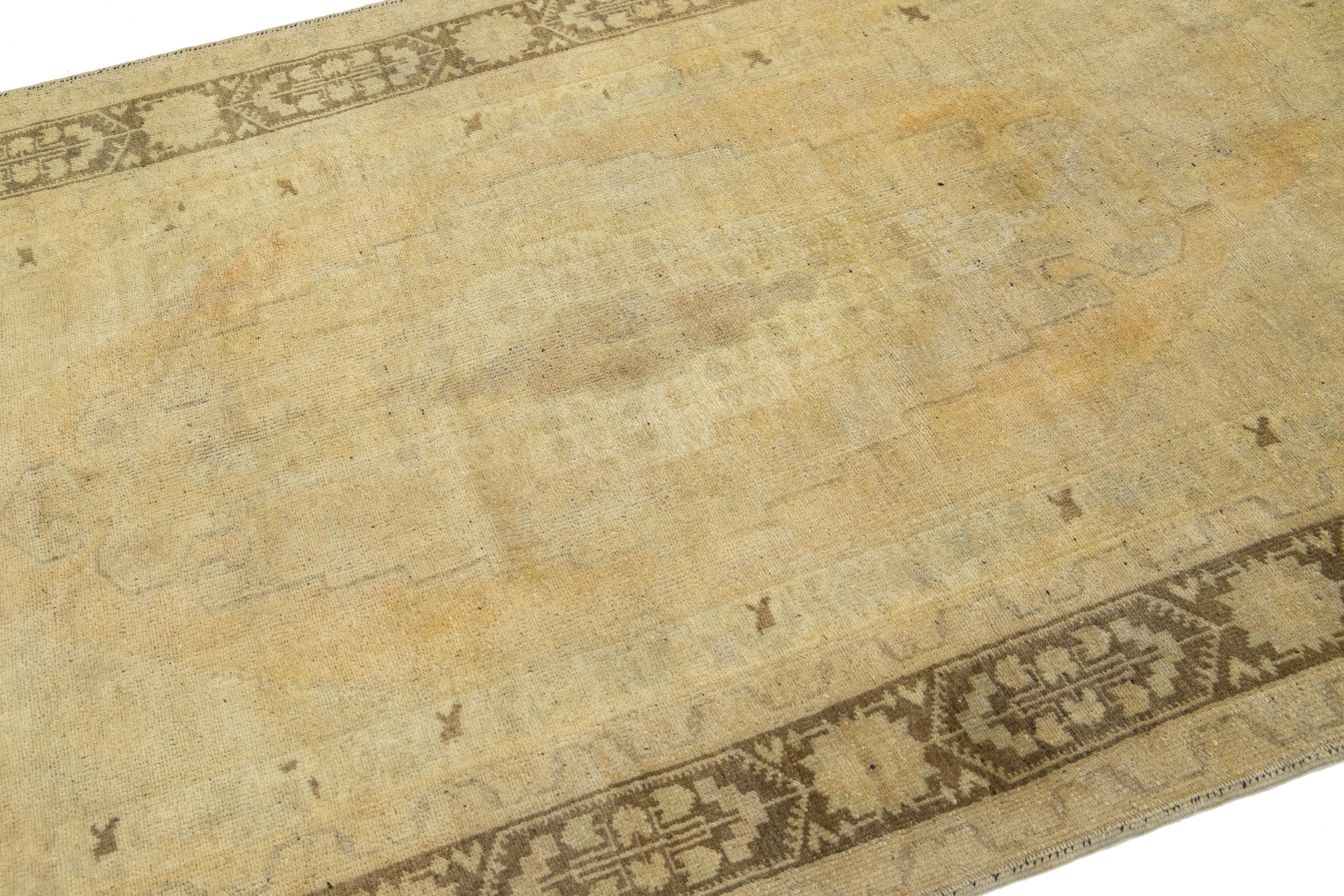 Beige Antique Turkish Khotan Wool Rug Handmade with Center  Motif For Sale 5