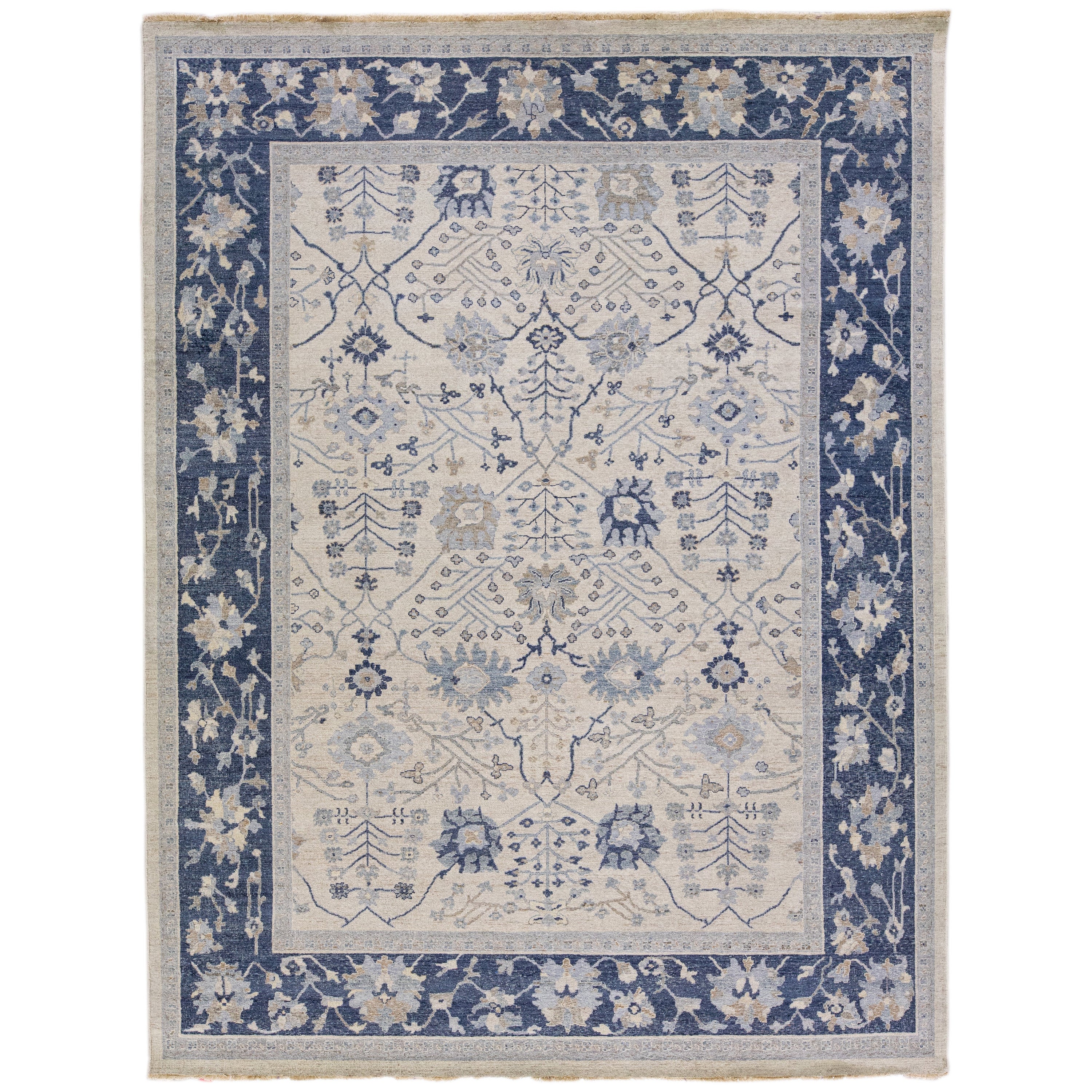 Apadana's Artisan Collection Handgefertigter Wollteppich mit Blumenmuster in Beige