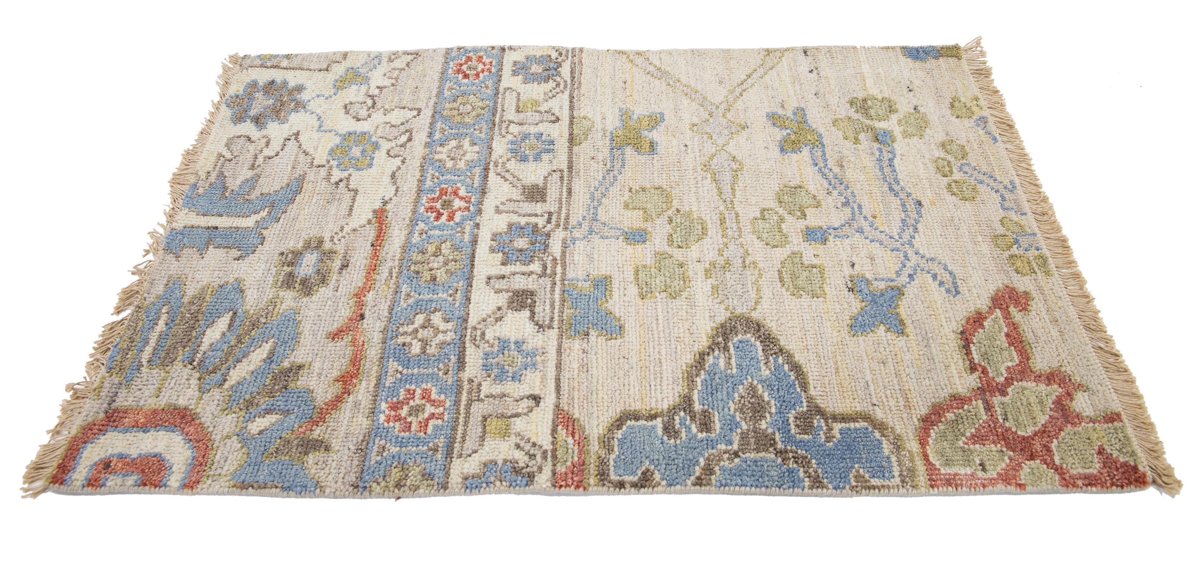 Tappeto in lana personalizzato Samsun Collection di Apadana. Dimensioni e colori personalizzati su ordinazione. 

Materiale: 100% lana 
Tecniche: Annodato a mano
Stile: Oushak moderno 
Tempi di consegna: Disponibile in circa 15-16 settimane 
Colori: