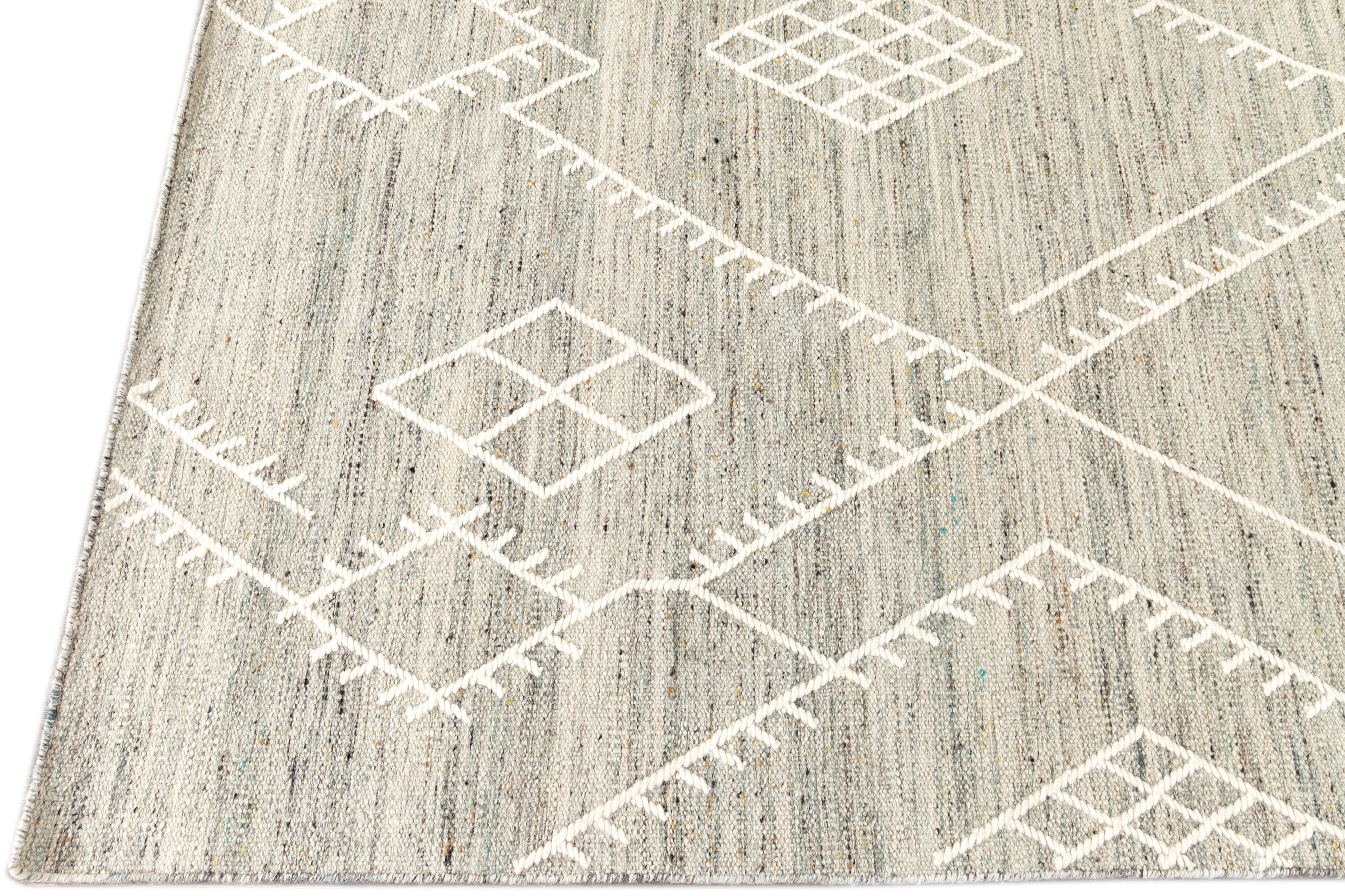 Hand-Woven Beige Apadana's Nantucket Collection Flatweave Kilim Coastal Designed Wool Rug For Sale