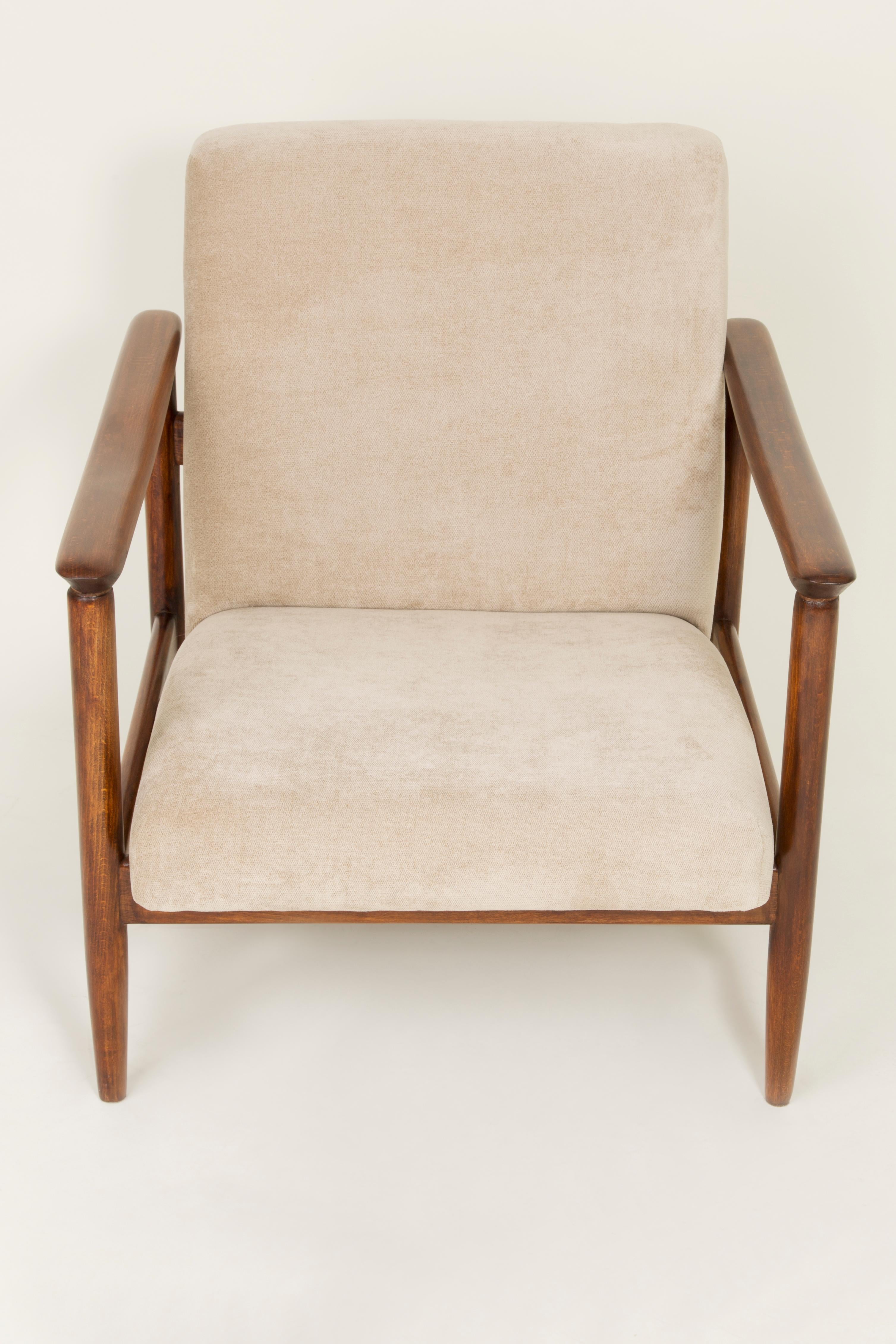 Mid-Century Modern Beige Armchair, Edmund Homa, GFM-142, 1960s, Poland For Sale