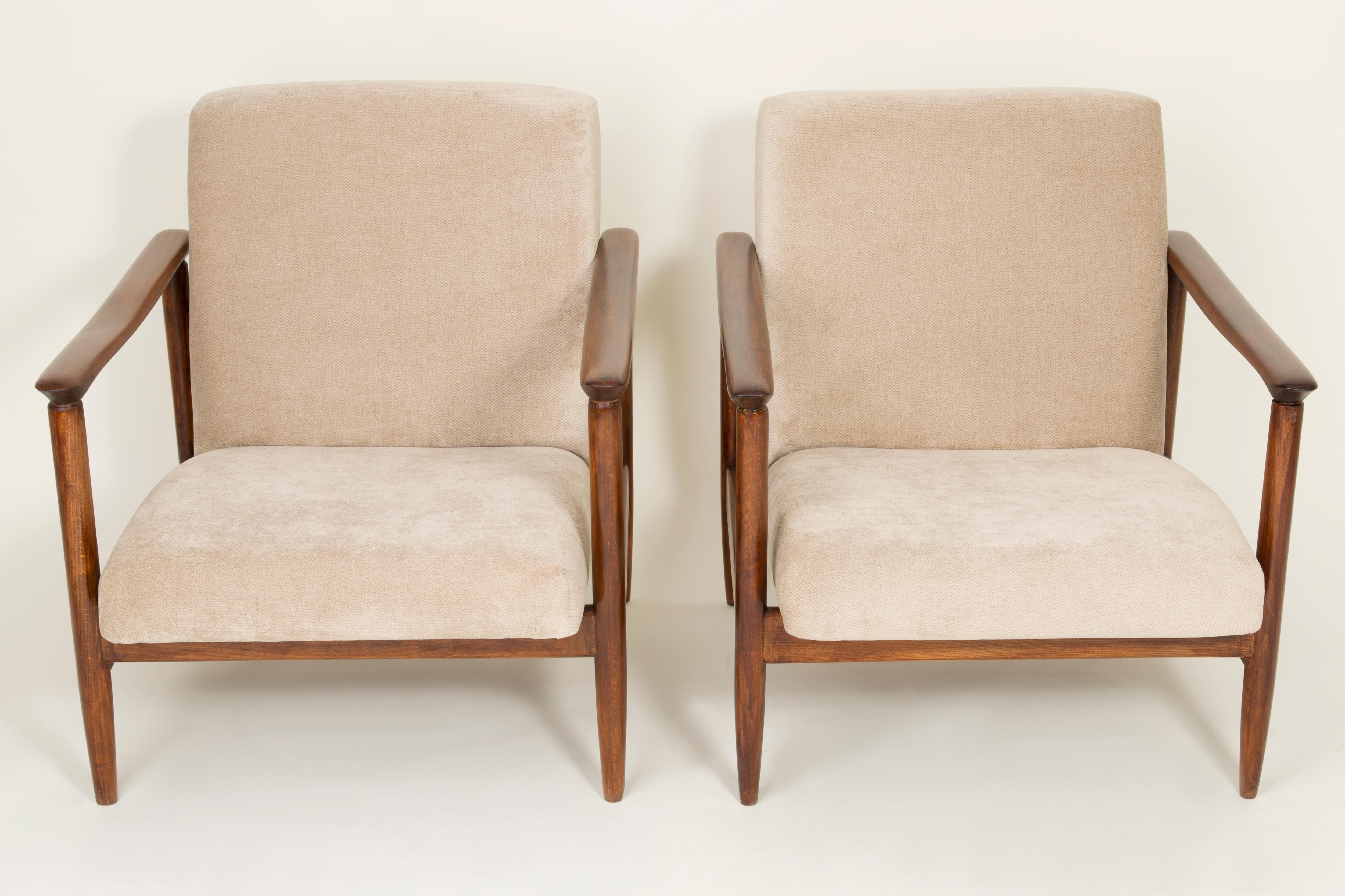 20th Century Beige Armchair, Edmund Homa, GFM-142, 1960s, Poland For Sale