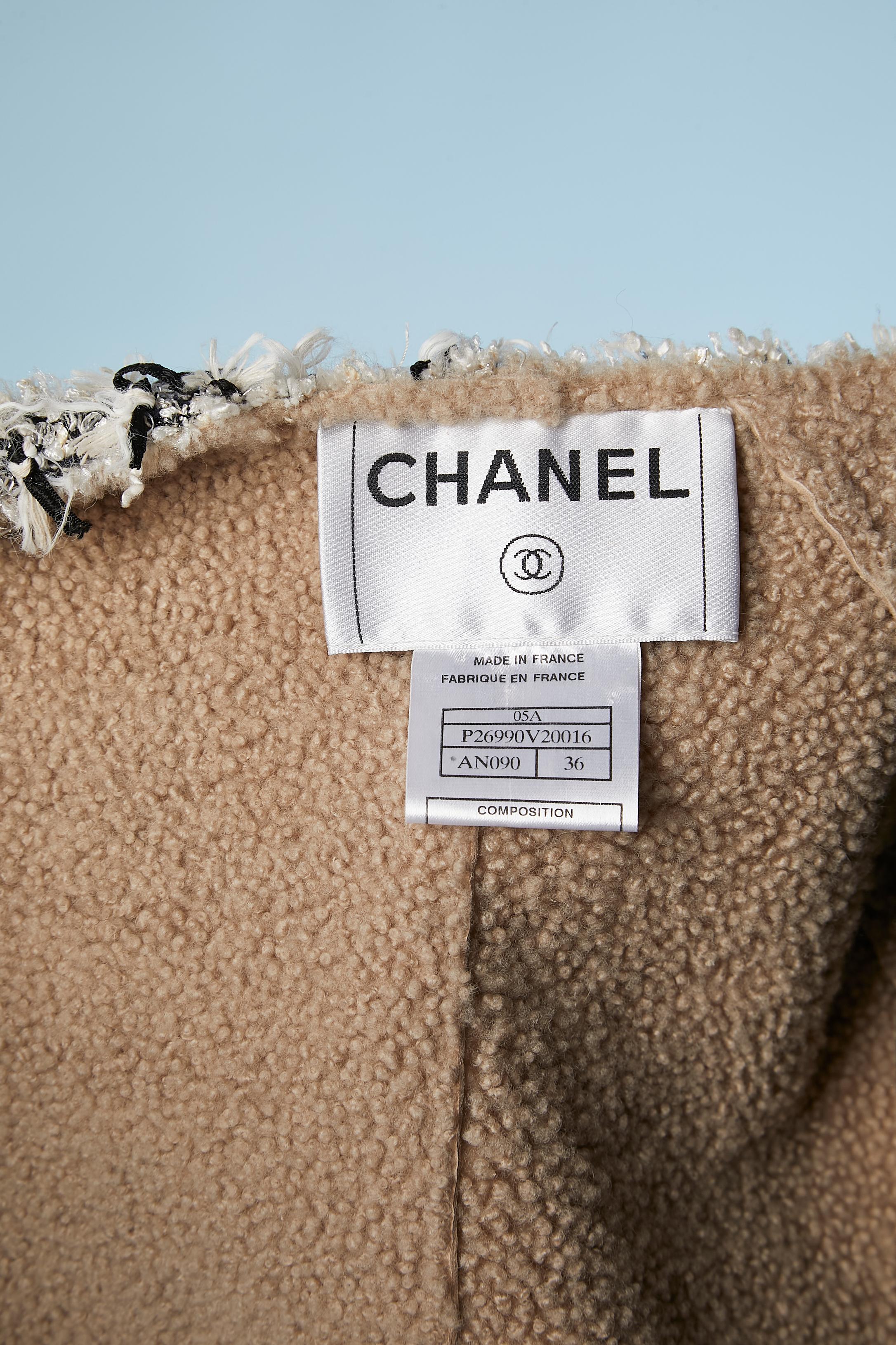 Beige baby-lamb shearling jacket and scarf with tweed embroideries Chanel  For Sale 10