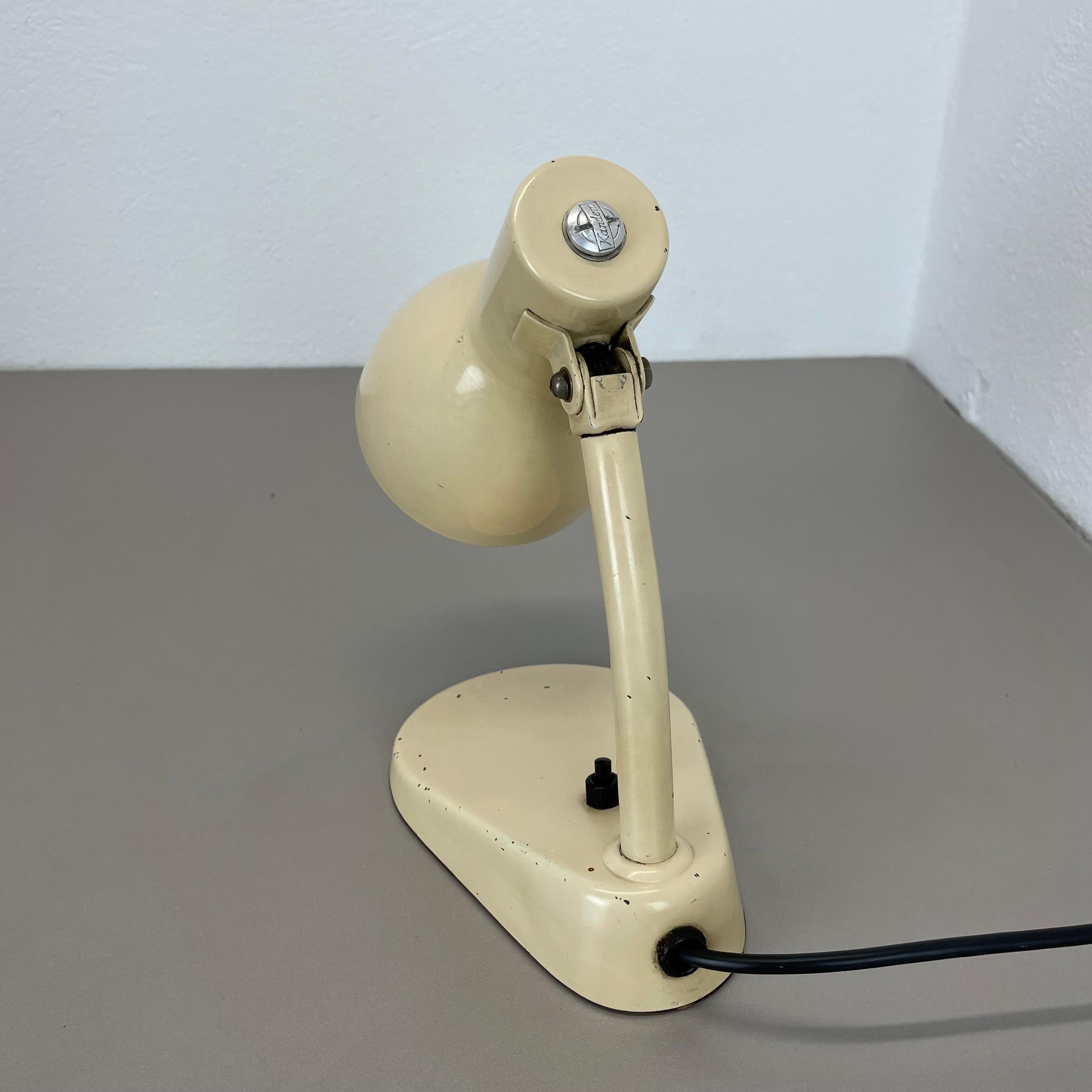tavolo beige Bauhaus Light 