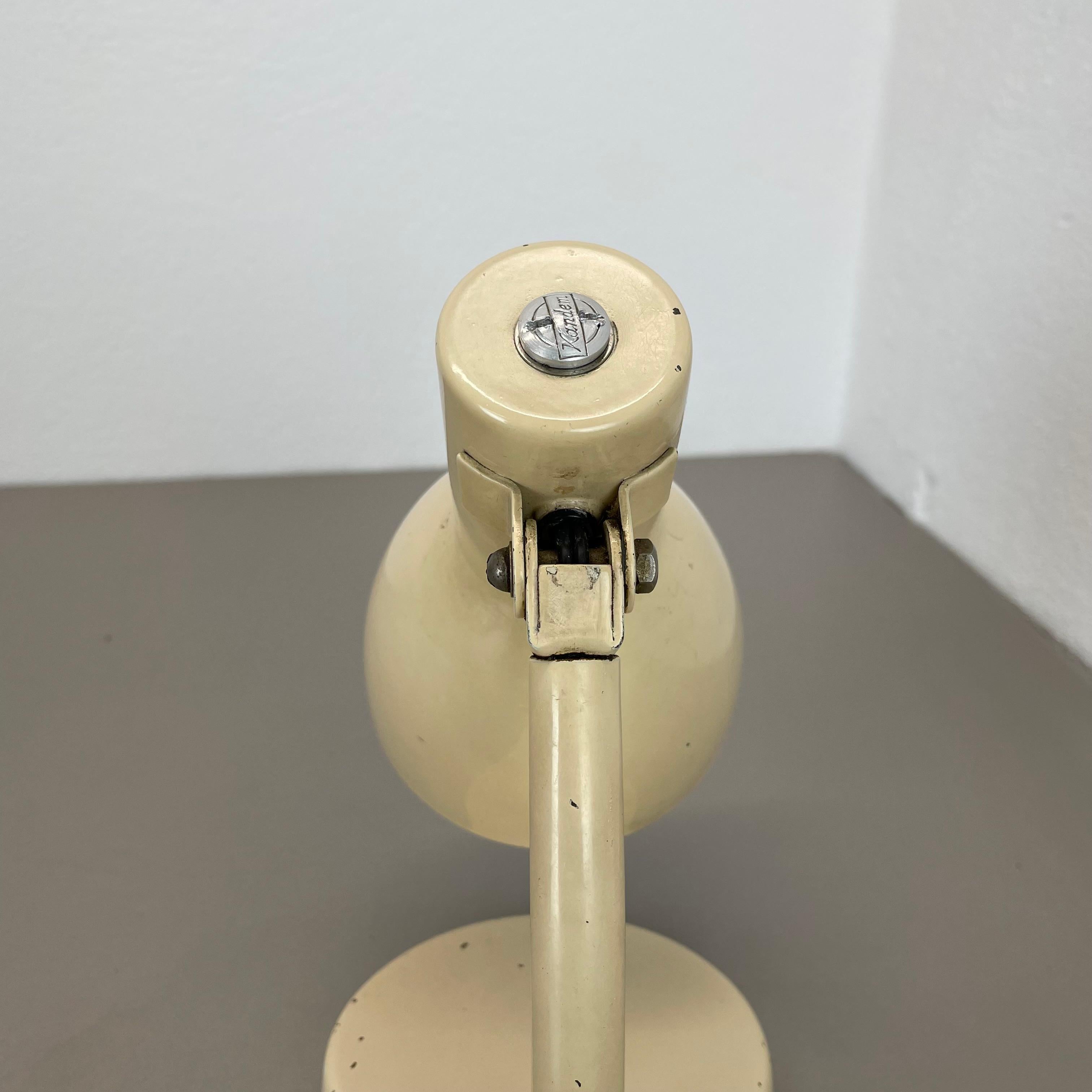 tavolo beige Bauhaus Light 