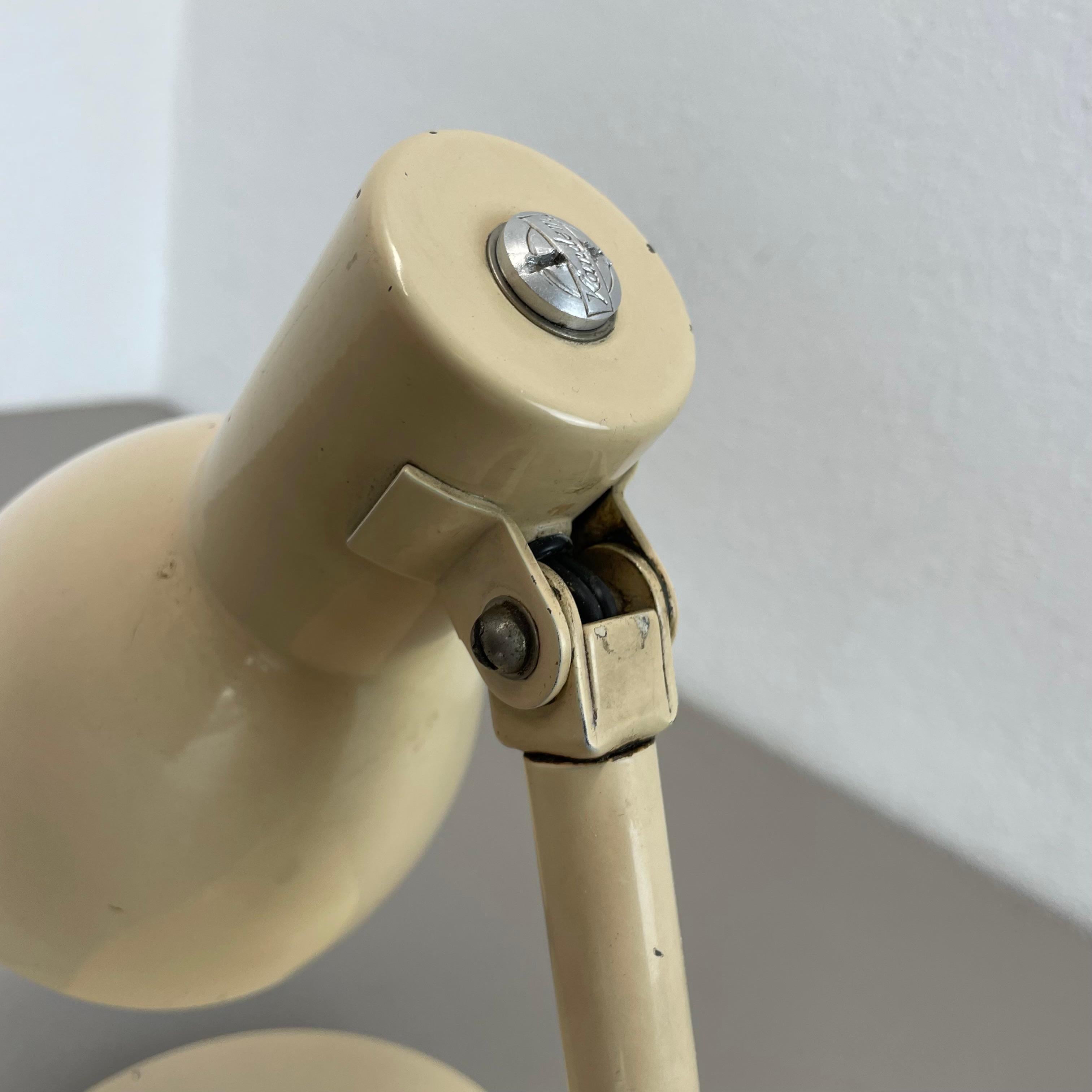 tavolo beige Bauhaus Light 