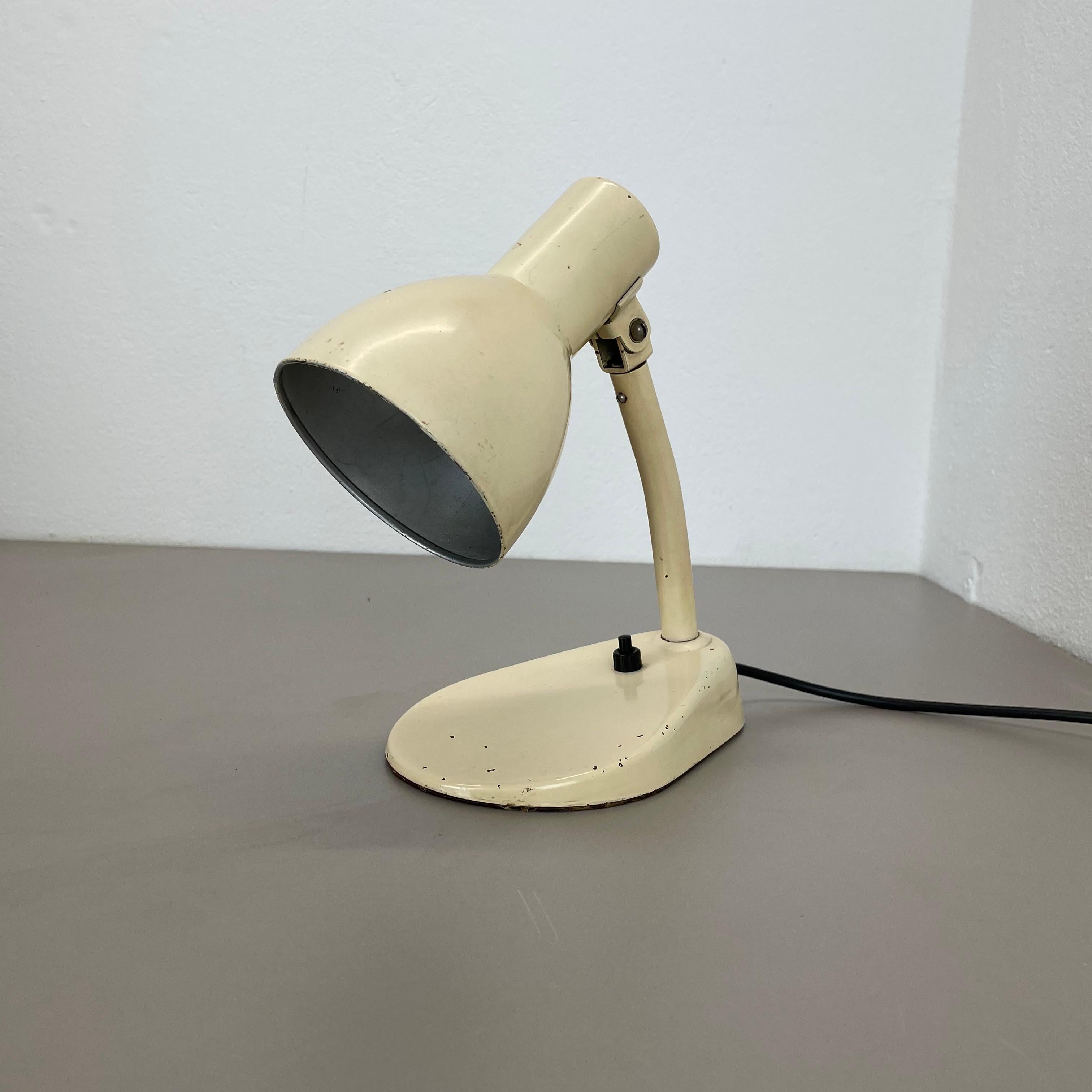 Tedesco tavolo beige Bauhaus Light 