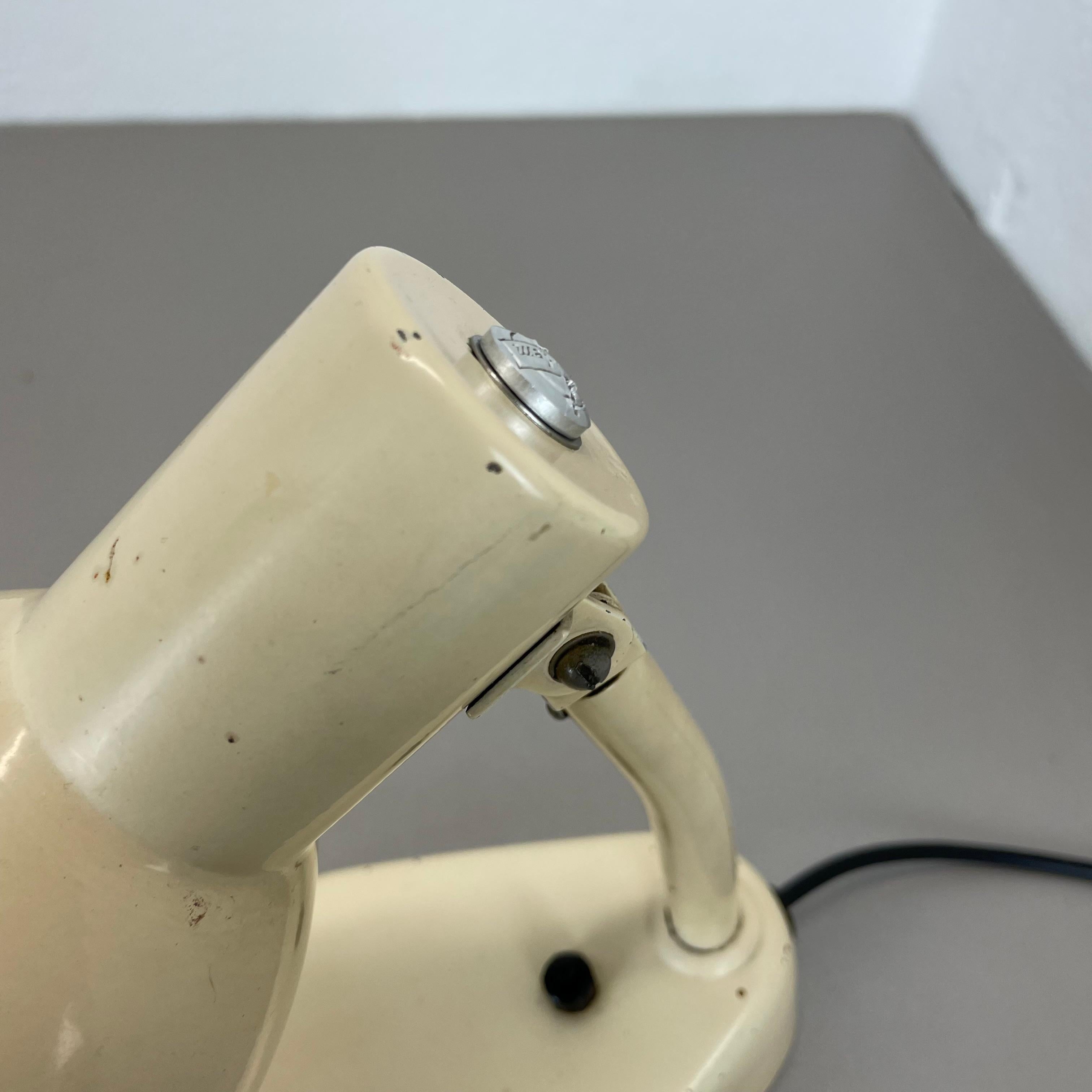 tavolo beige Bauhaus Light 