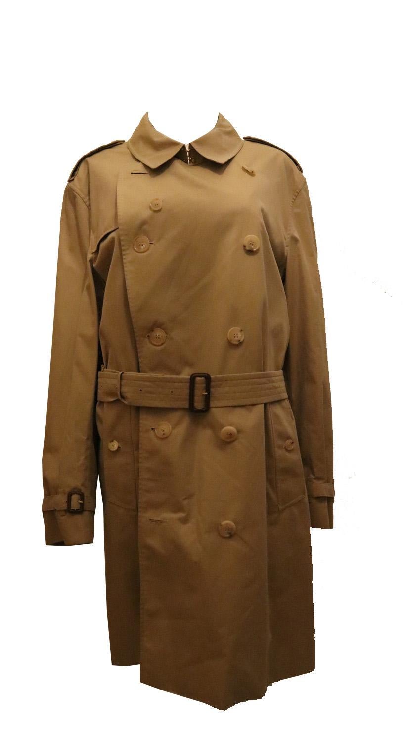 Beige Burberry Kensington Coat In Good Condition In London, GB