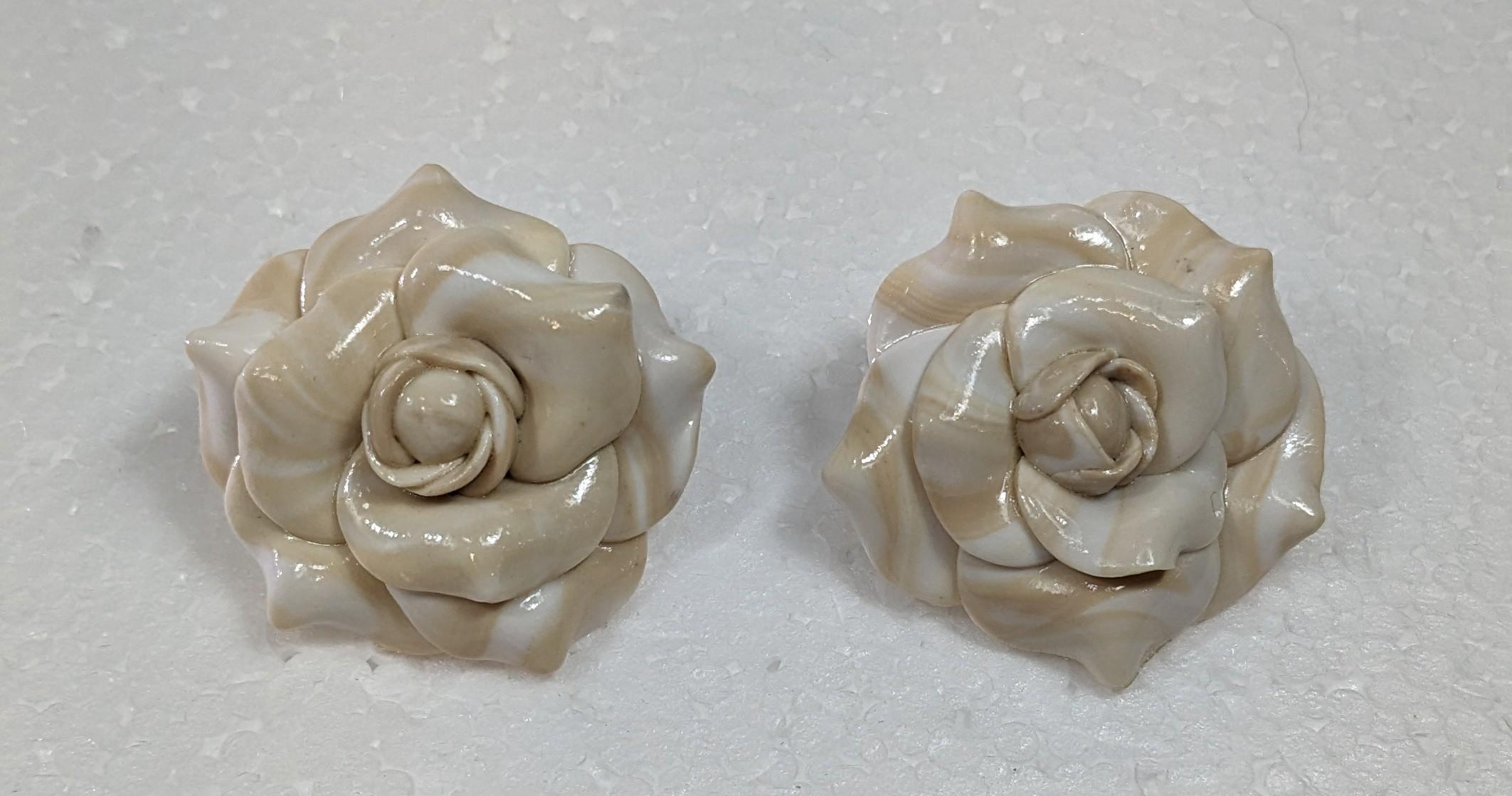 Beige Camelia Polymer  Clay Earrings with golplated silver closure
Diameter: 4 cm
Weight: 14 grams
Color  Beige
Handmade

Pradera Fashion Division  is specialized in European Fashion designers, clothing, handbags, accessories and as such we sell