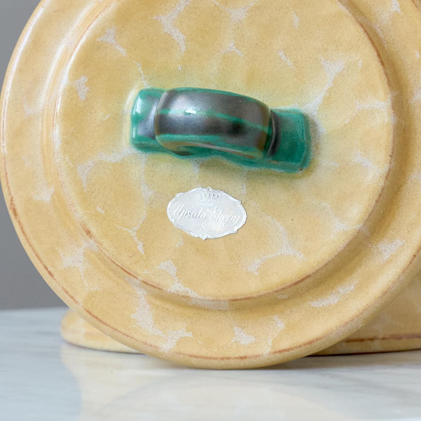 Beige Ceramic Art Deco Lidded Box by Upsala Ekeby, Sweden, 1930s. For Sale 2