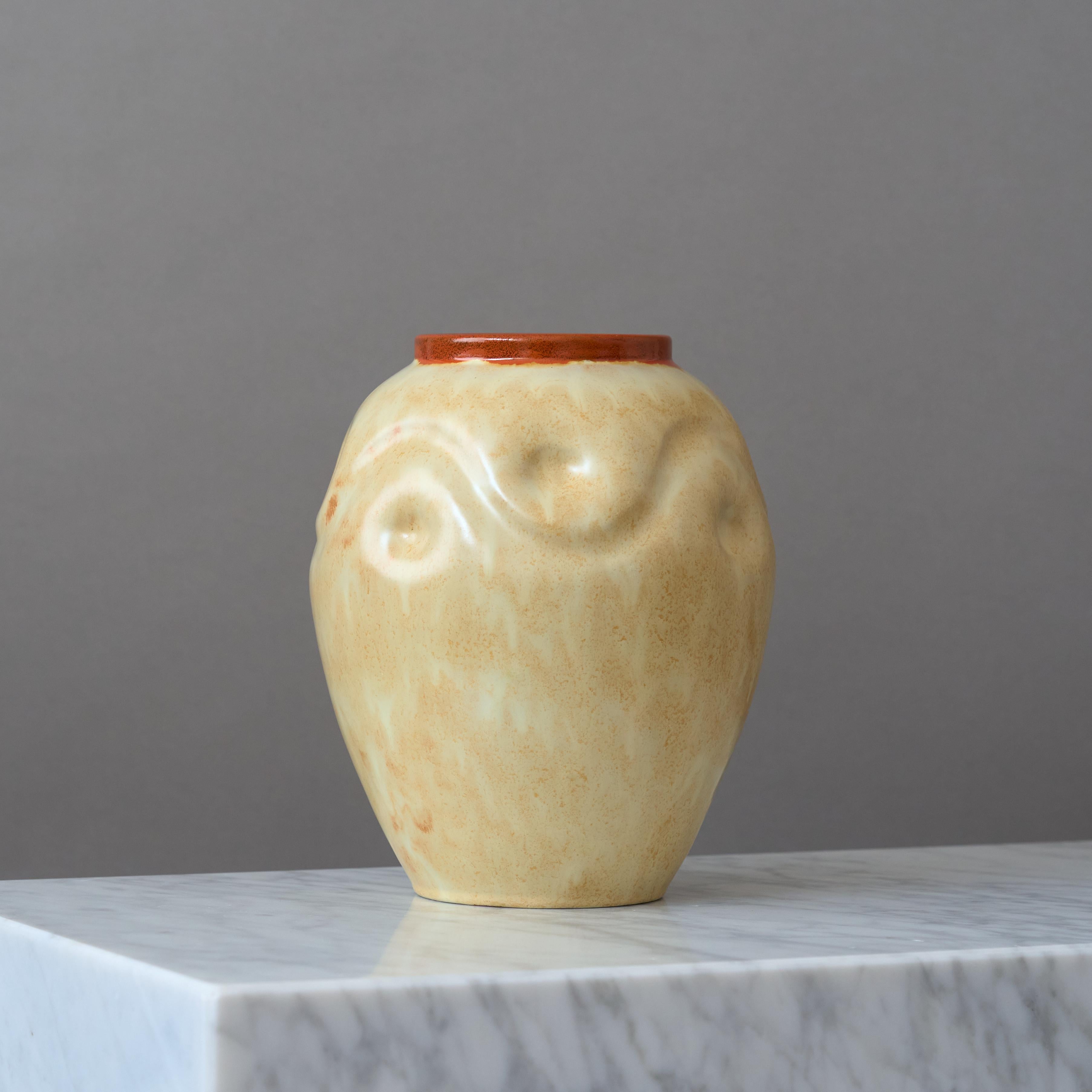 20ième siècle Vase Art Déco en céramique beige par Upsala Ekeby, Suède, années 1930 en vente