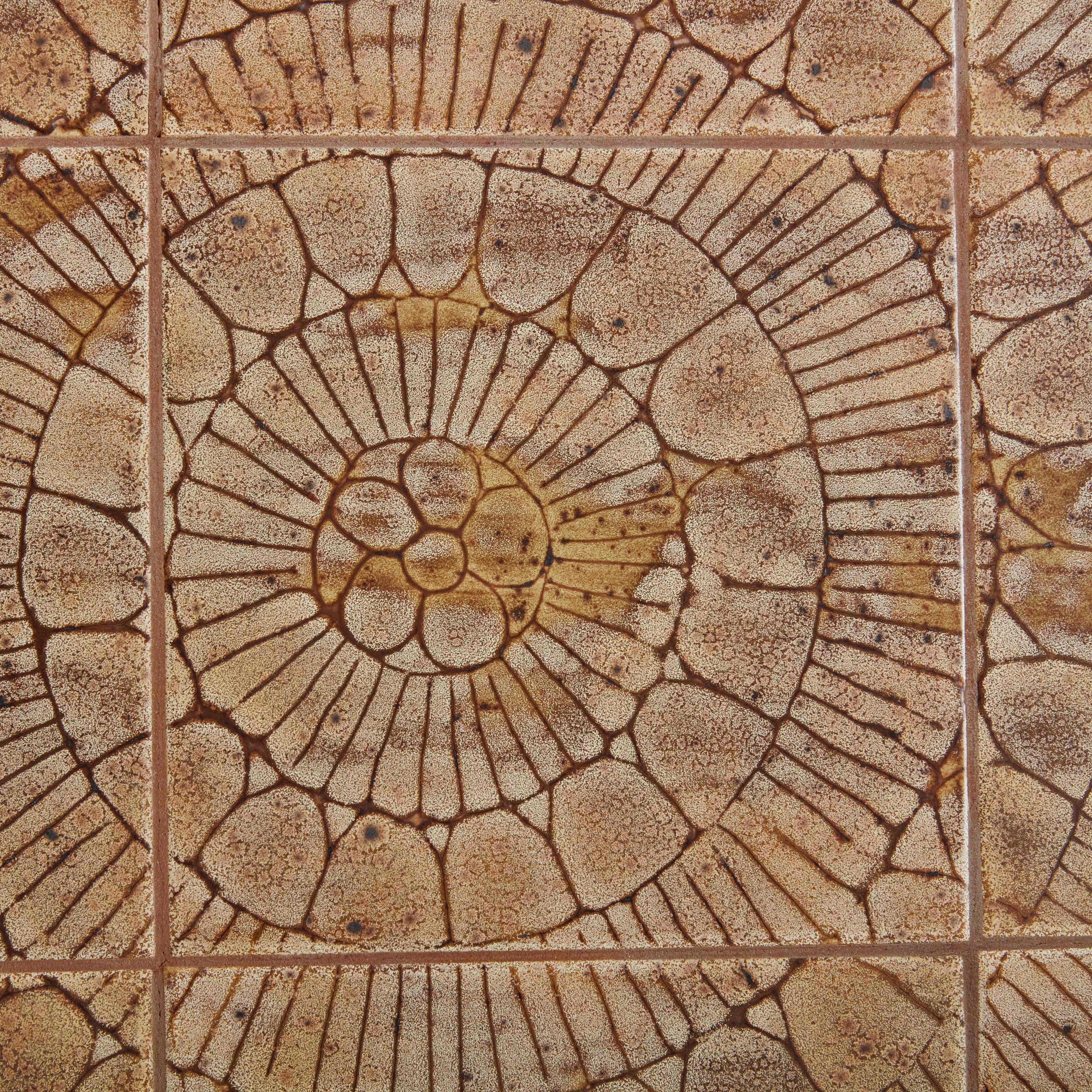Scultura da parete in piastrelle di ceramica beige con cornice in Wood di Jean D'asti, Francia anni '60 in vendita 1