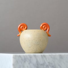 Jarrón de cerámica beige de Eva Jancke Bjork para Bo Fajans, Suecia, década de 1940