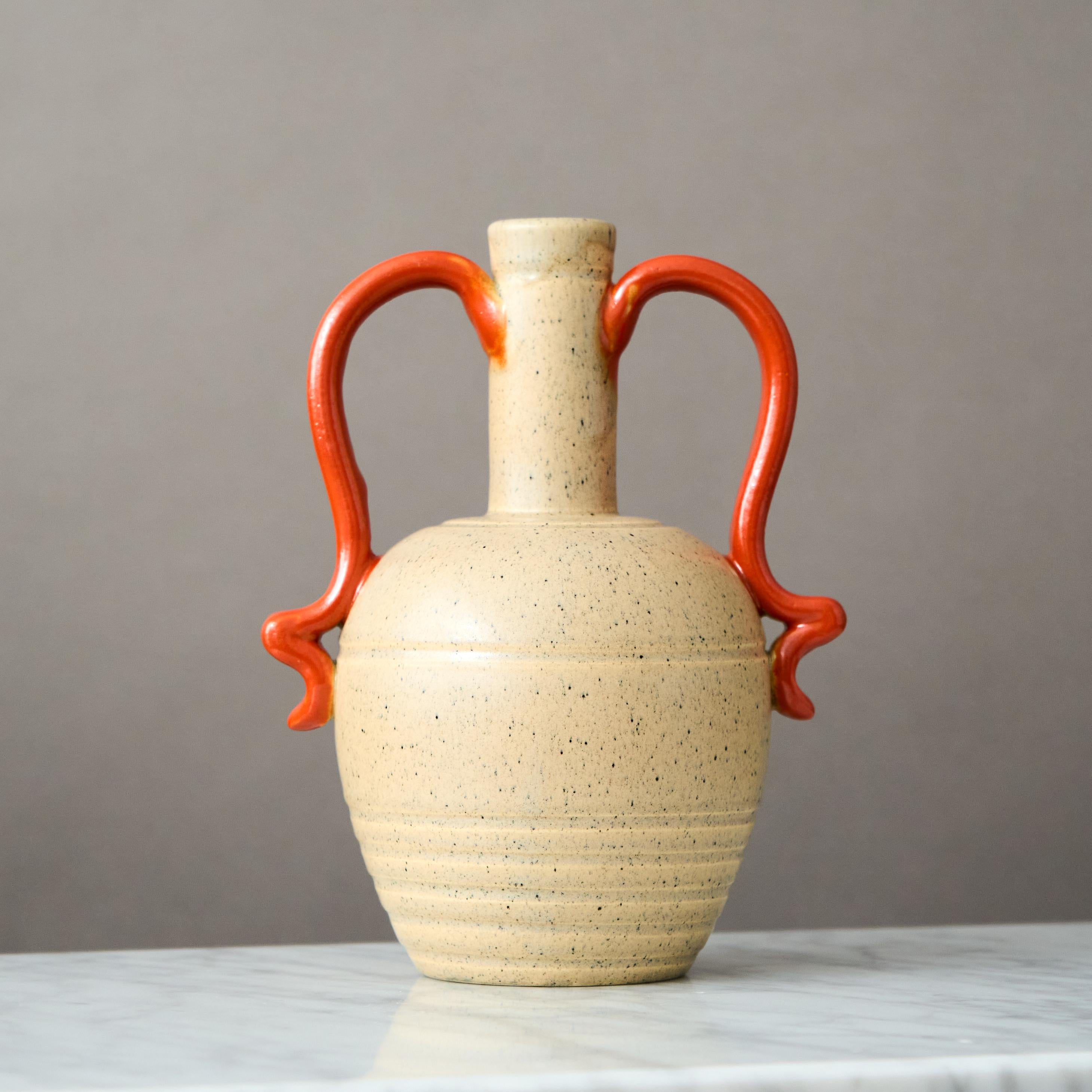 20th Century Beige Ceramic Vase by Eva Jancke Bjork for Bo Fajans, Sweden, 1940s For Sale