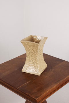 Beigefarbene Keramikvase, Frankreich, Ende 20.