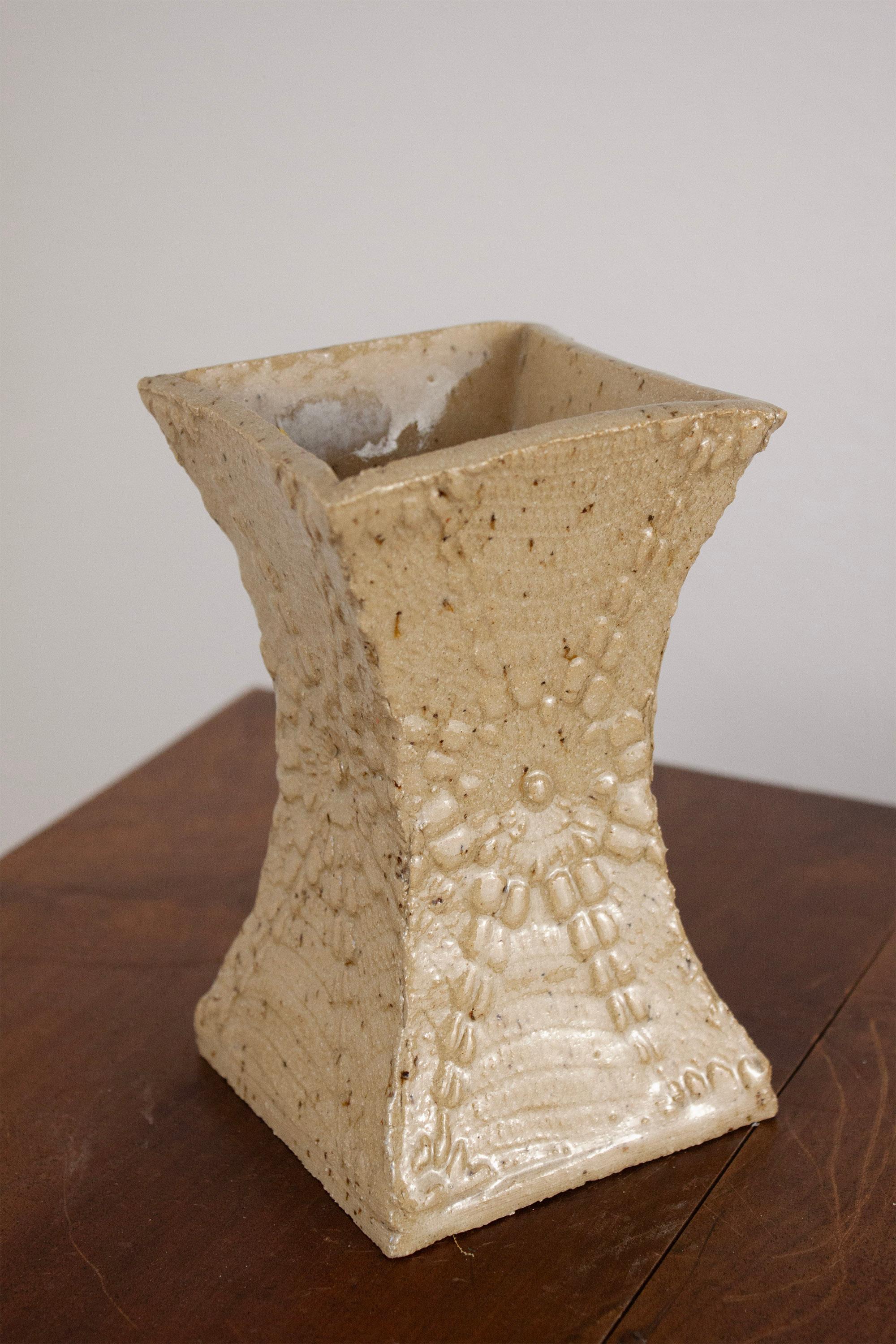 Francese Vaso in ceramica beige, Francia, fine XX secolo in vendita