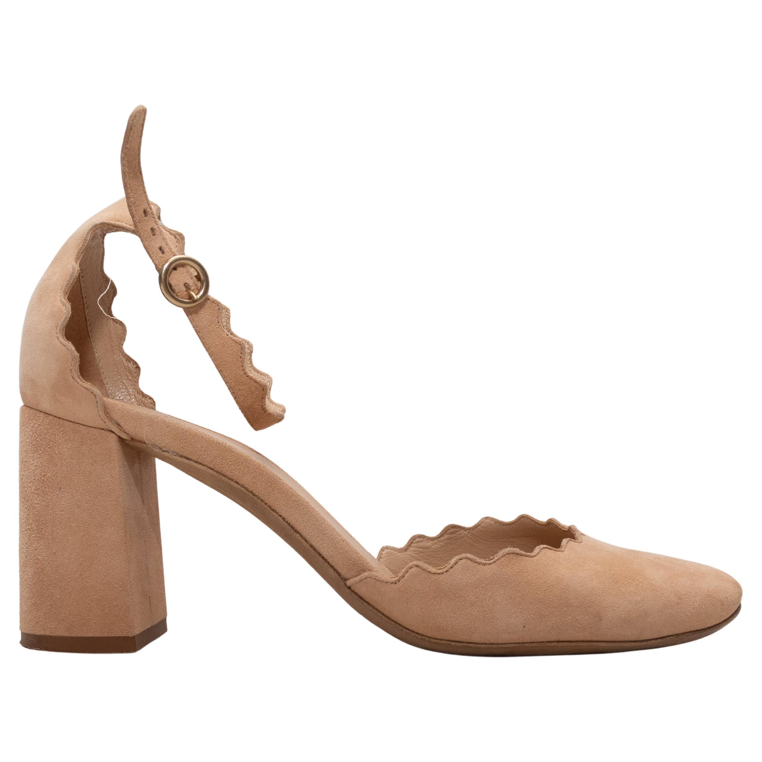Beige Chloe Lauren Suede Scalloped d'Orsay Heels Size 37 en vente