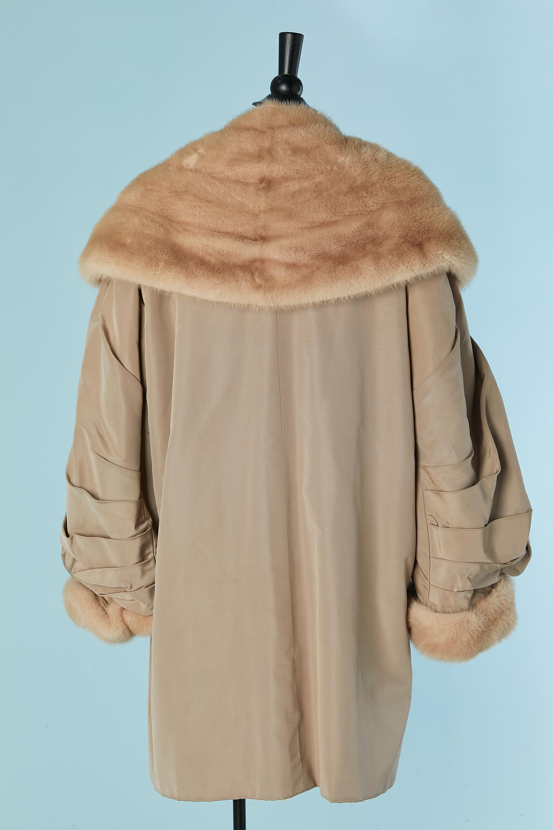 Beige coat with fur lining CHRISTIAN DIOR HAUTE-FOURRURE For Sale 3