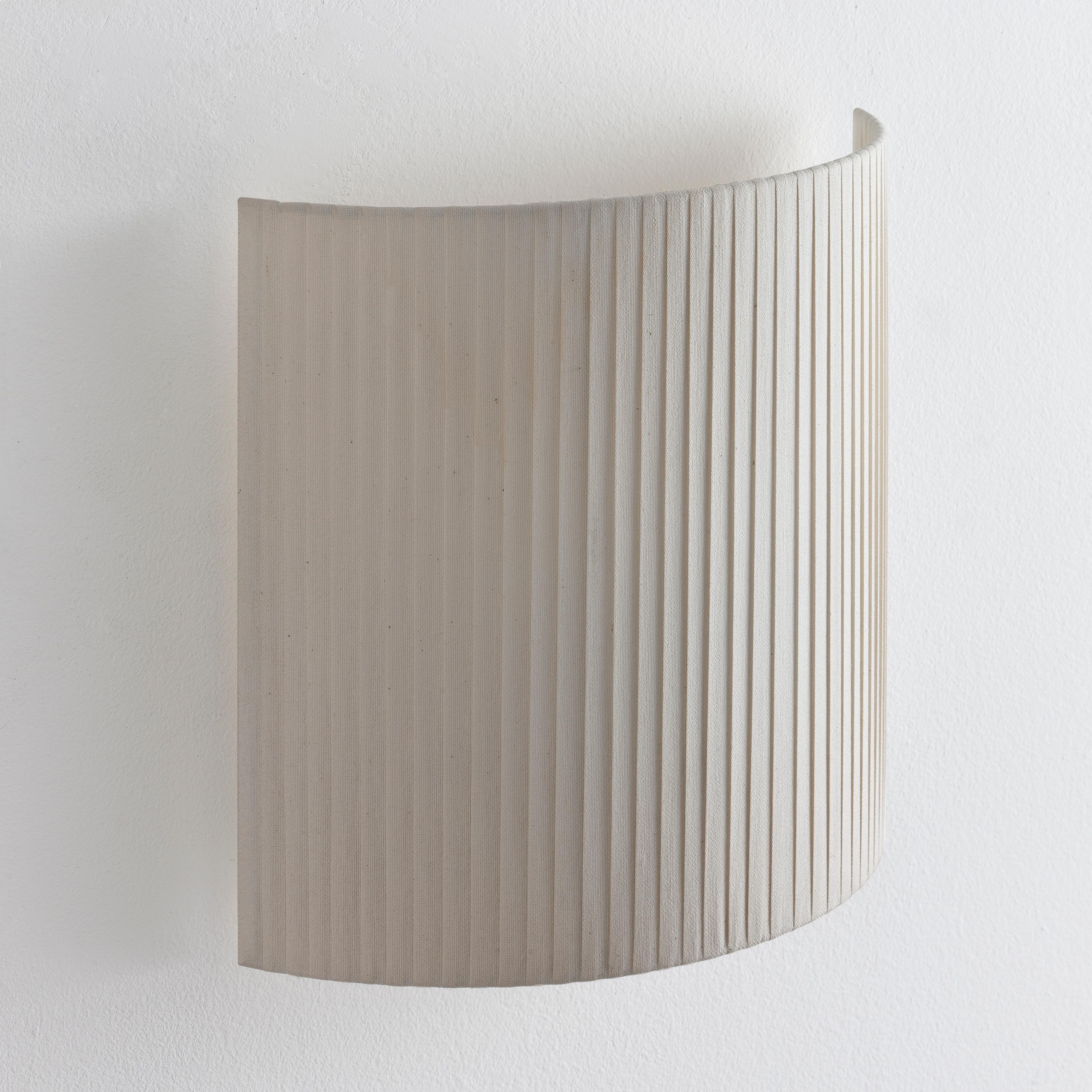 Beige Comodín Cuadrado Wall Lamp by Santa & Cole In New Condition For Sale In Geneve, CH