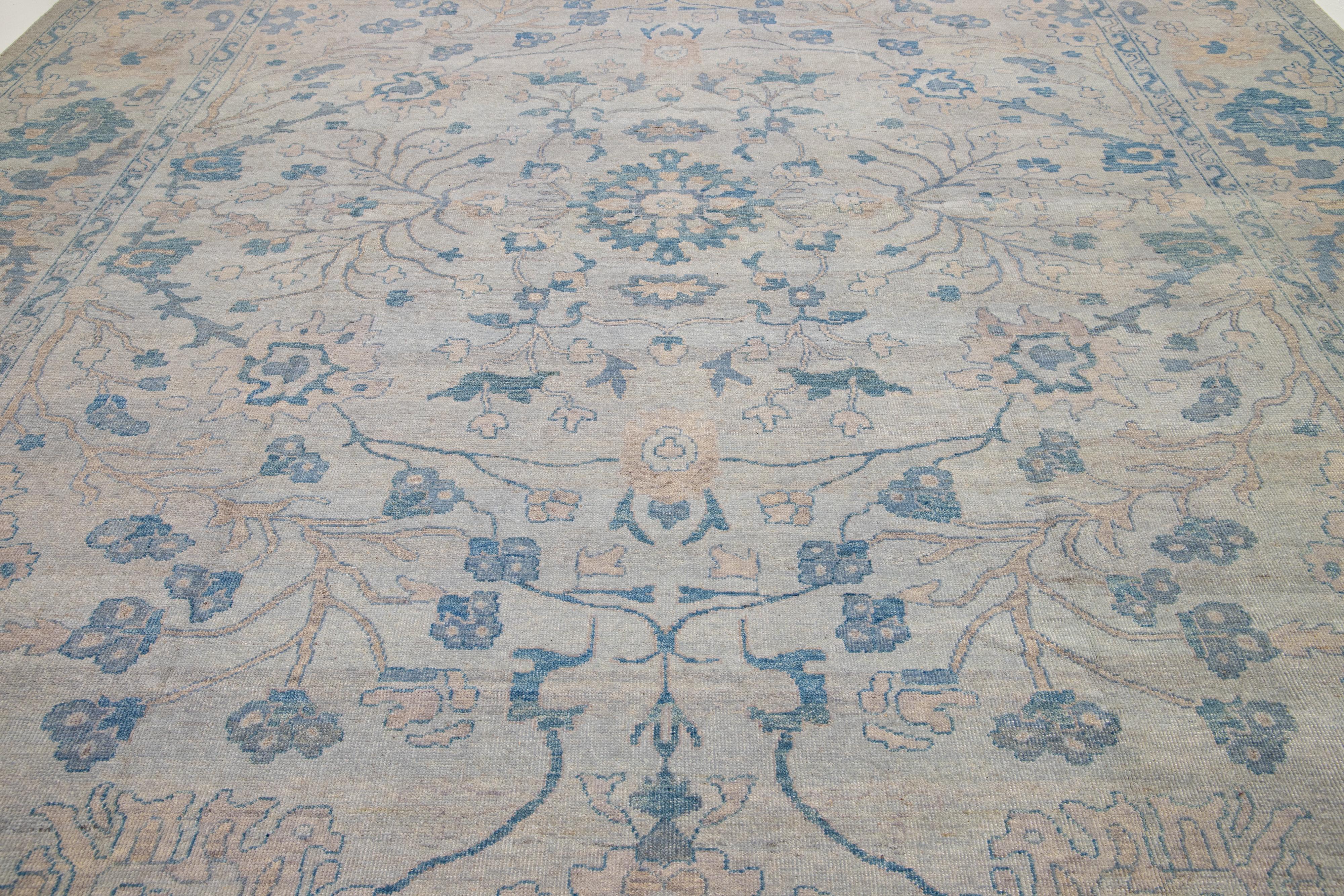 Beige Contemporary Floral Oushak style Wool Rug In New Condition For Sale In Norwalk, CT