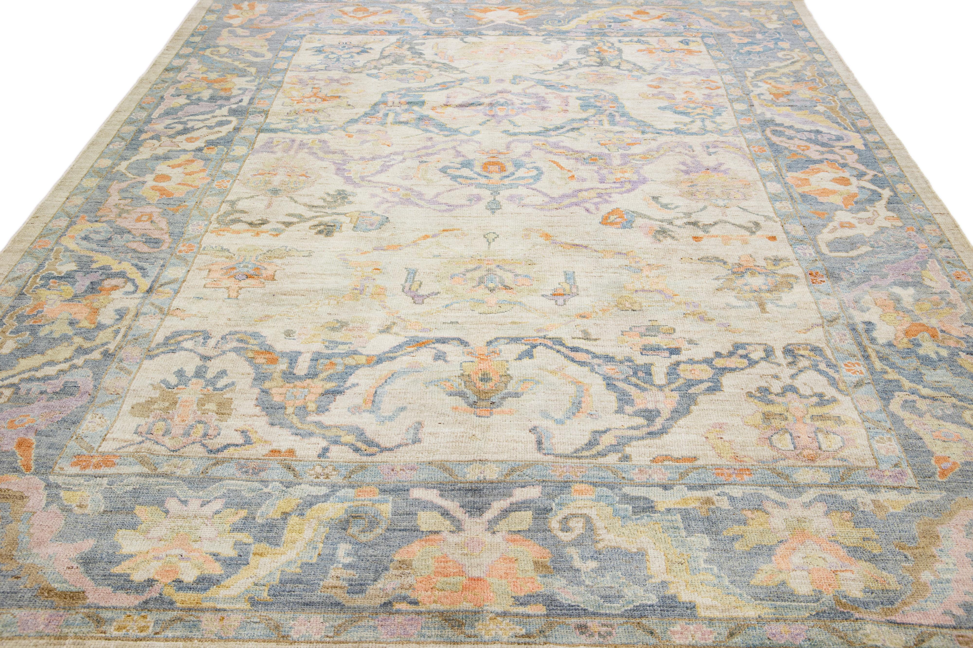 Beige Contemporary Sultanabad Handmade Floral Pattern Wool Rug (Persisch) im Angebot