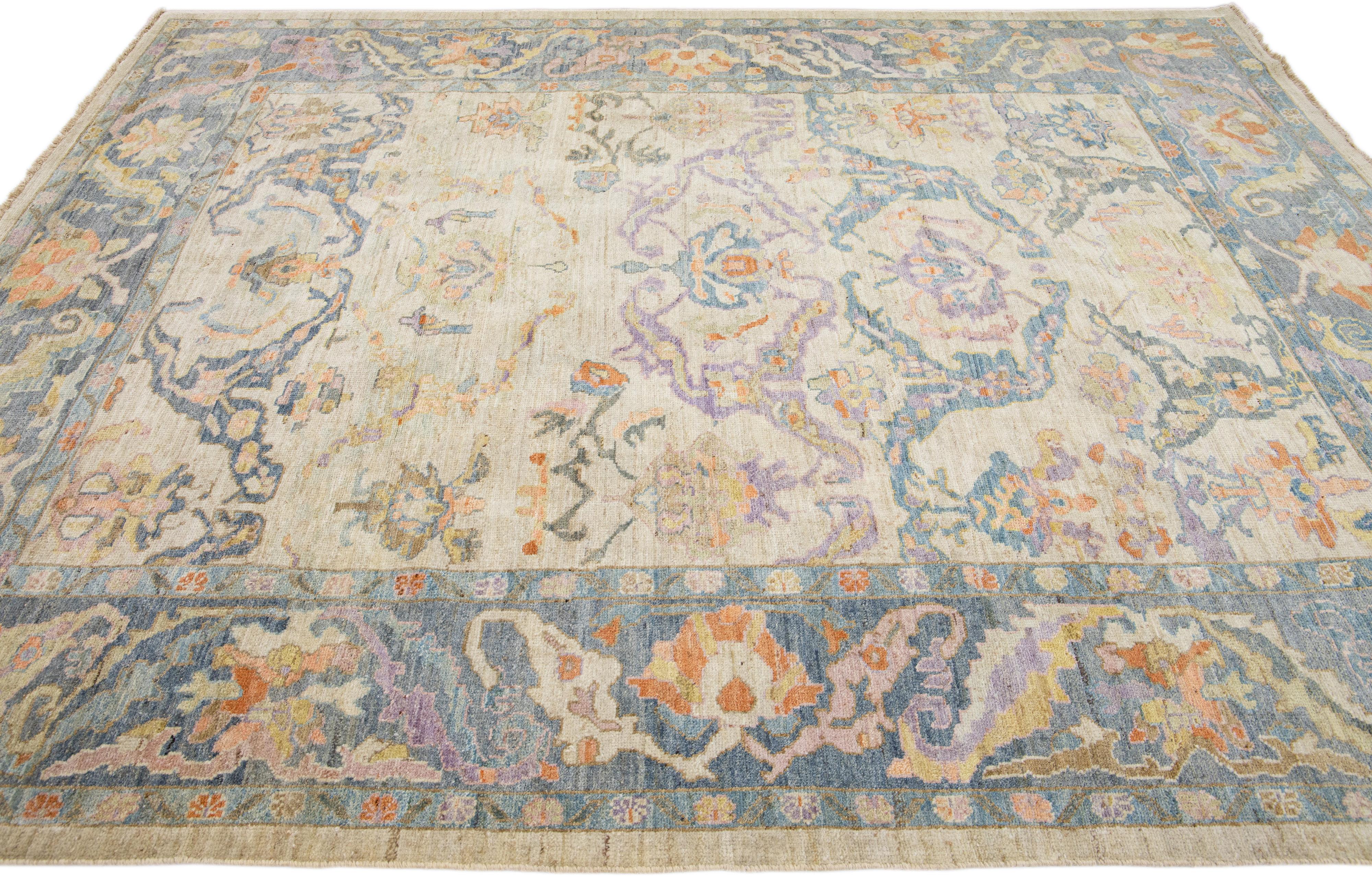 Beige Contemporary Sultanabad Handmade Floral Pattern Wool Rug (Handgeknüpft) im Angebot