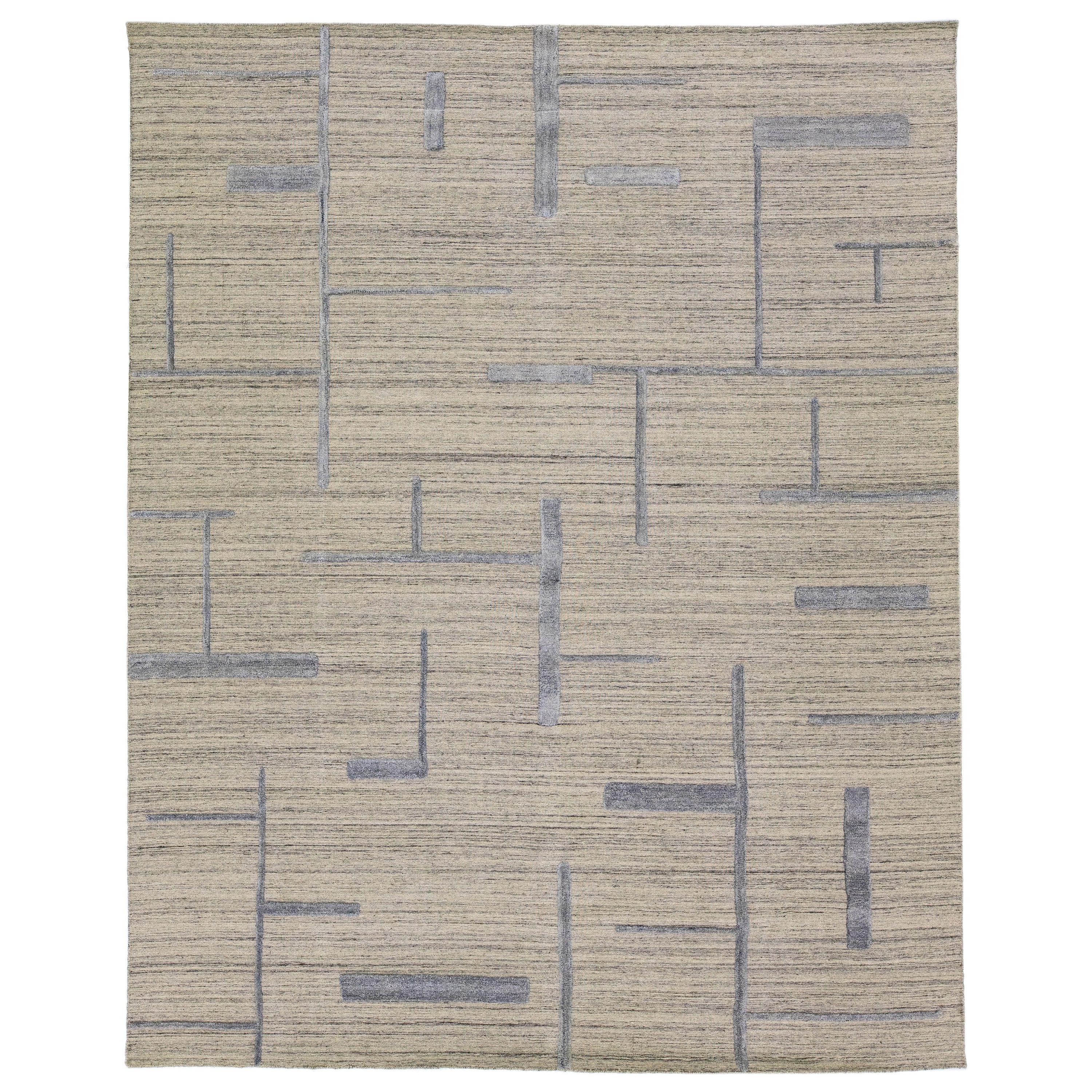 Beige Zeitgenössische Textur Handgefertigter Teppich aus Wolle und Viskose im Angebot