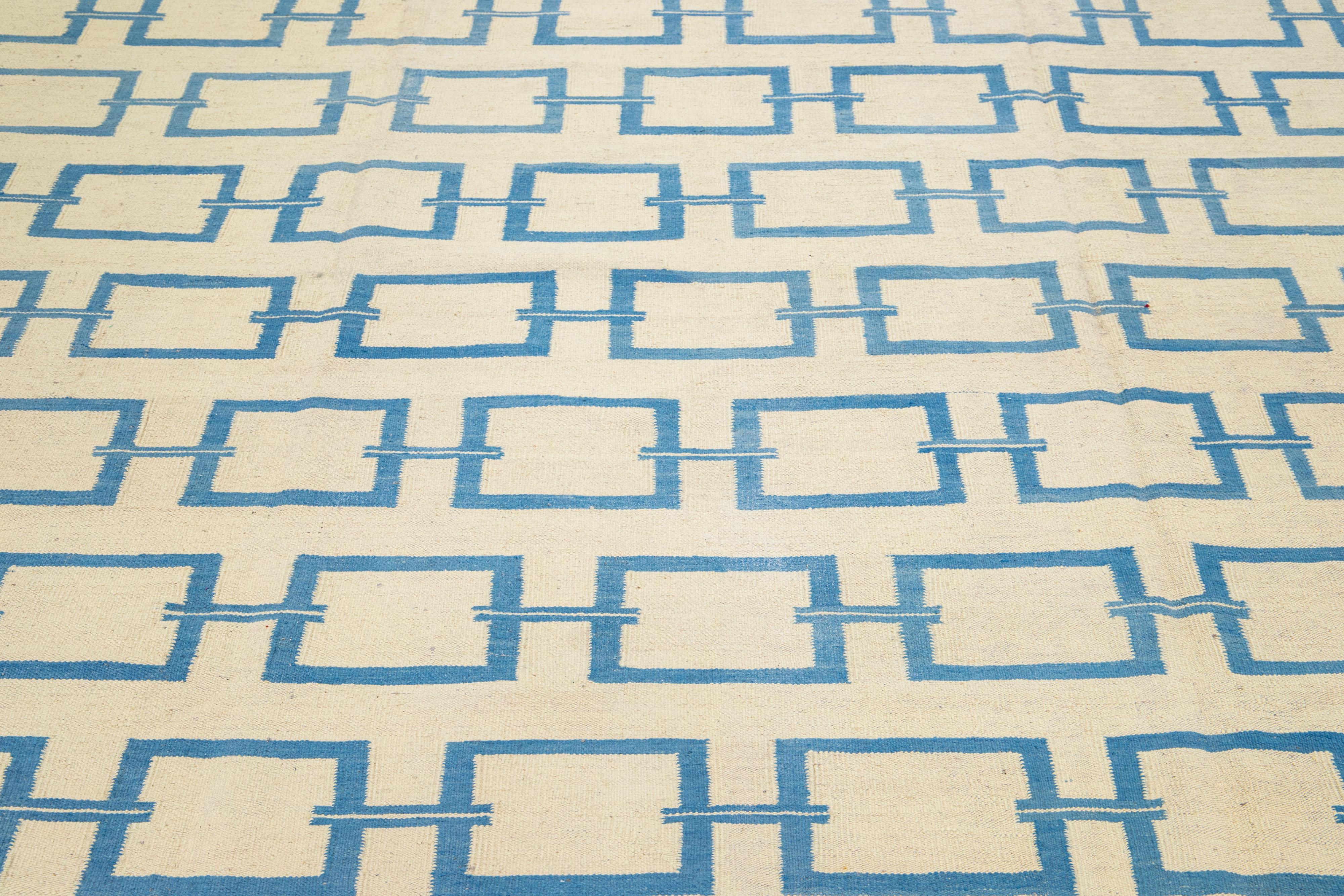 Beige Contemporary Turkish Kilim Wool Rug with Blue Geometric Motif For Sale 2