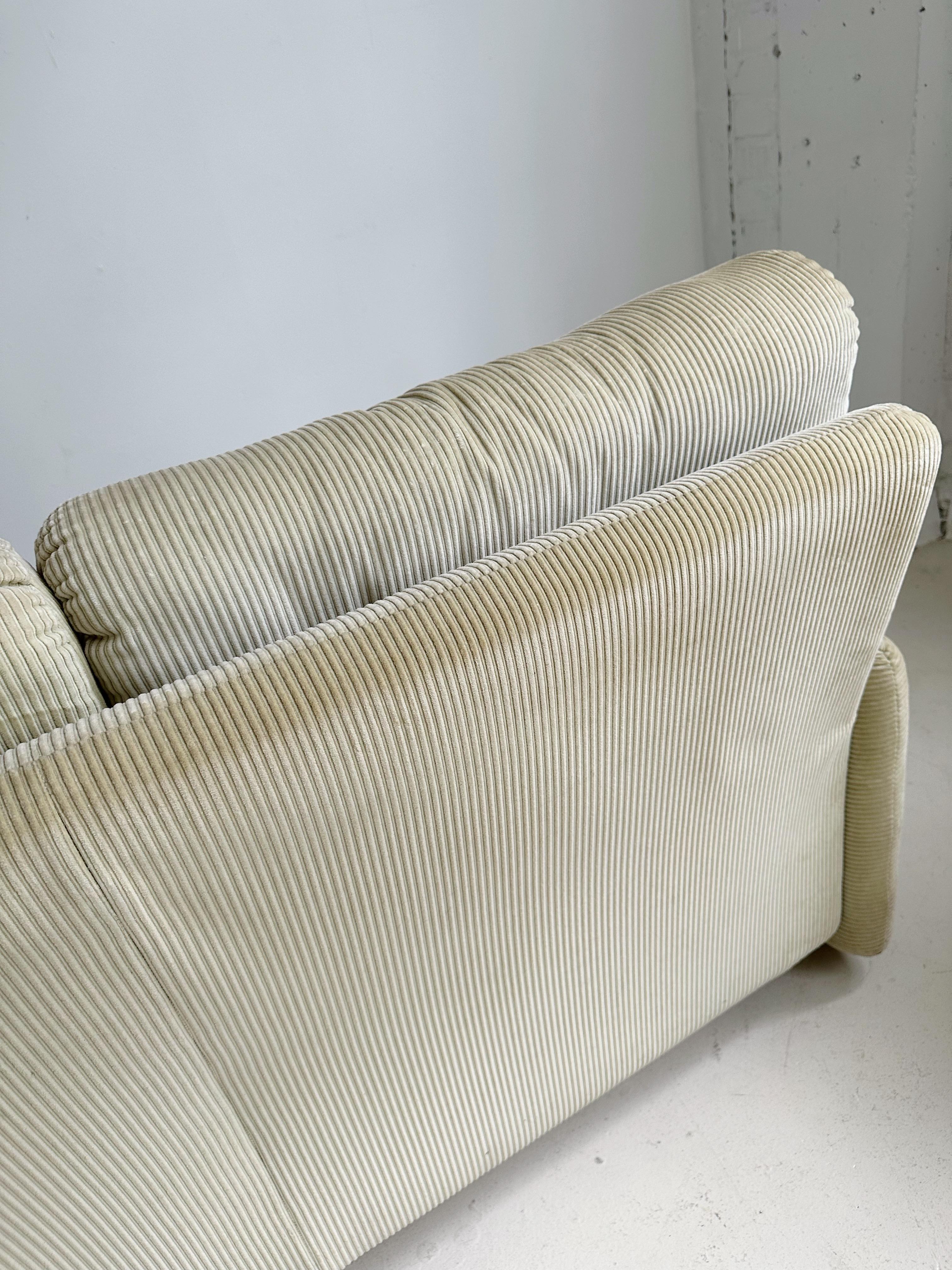 Beige Corduroy 3-Seater Coronado Sofa by Tobia Scarpa for C&B 5