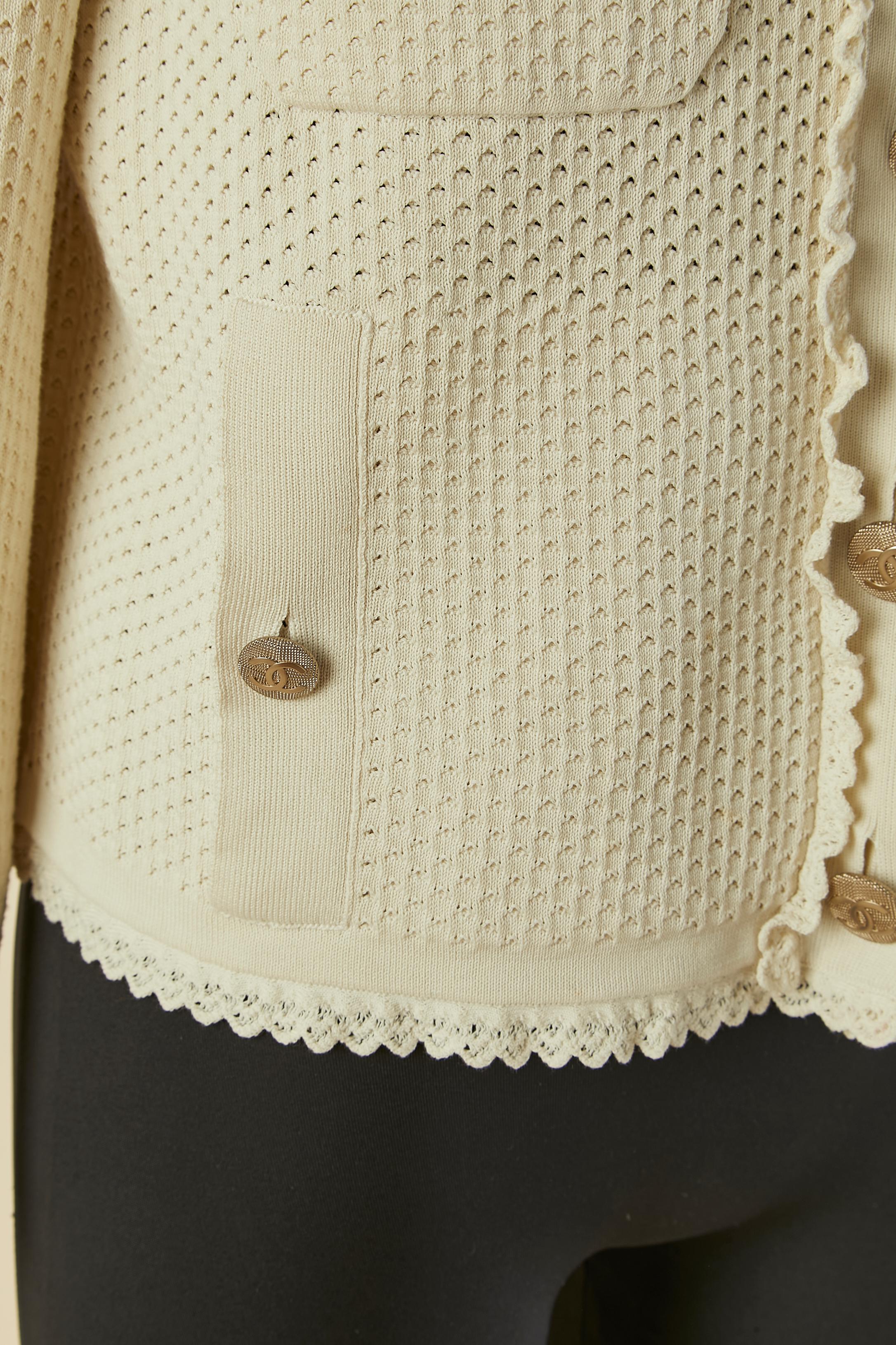 De las mujeres Chaqueta de punto de algodón beige con botón y bolsillo de marca CHANEL en venta