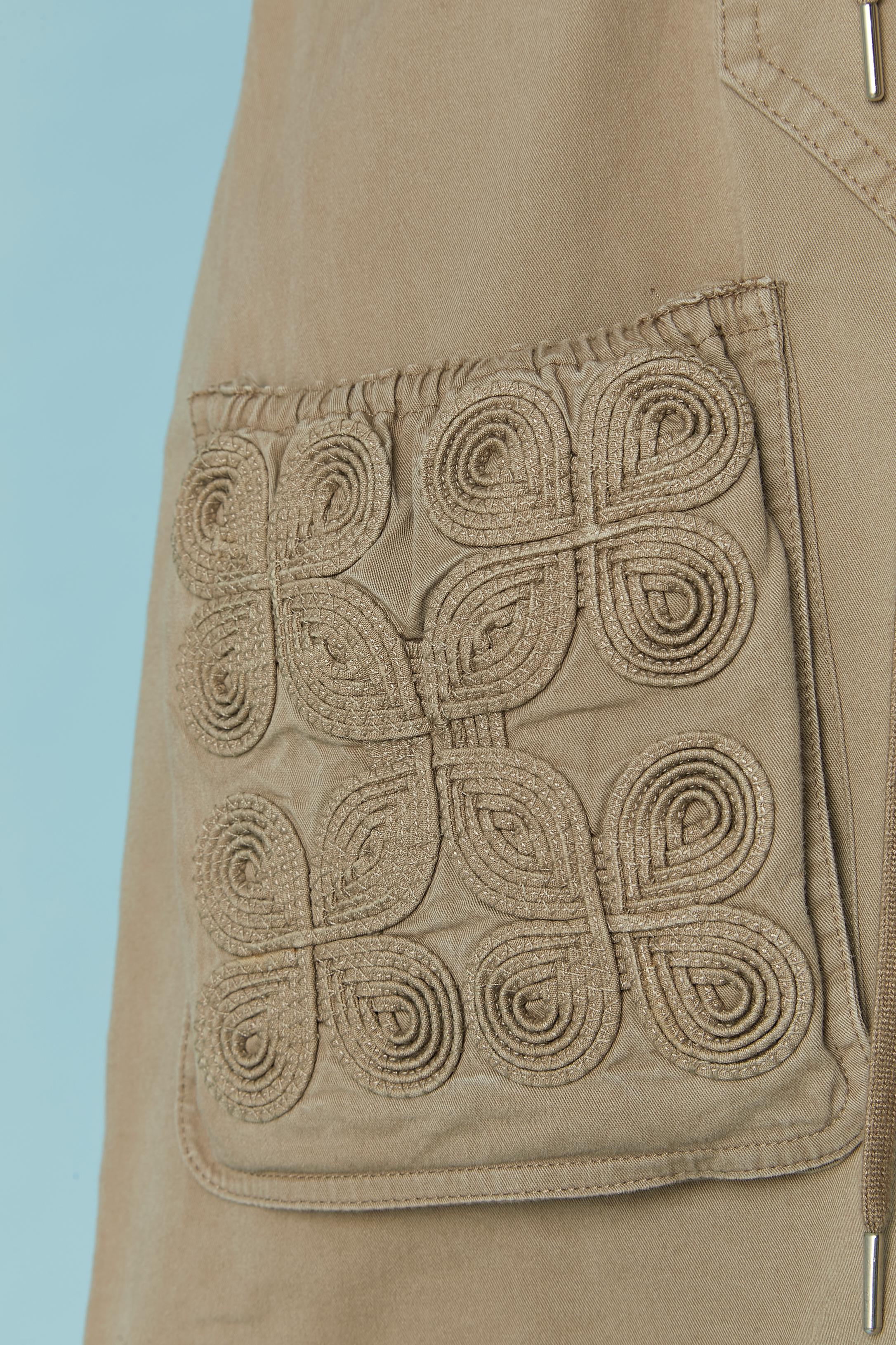 Beige cotton dress with laces and eyelet on the front Jean-Paul Gaultier Femme In Excellent Condition For Sale In Saint-Ouen-Sur-Seine, FR