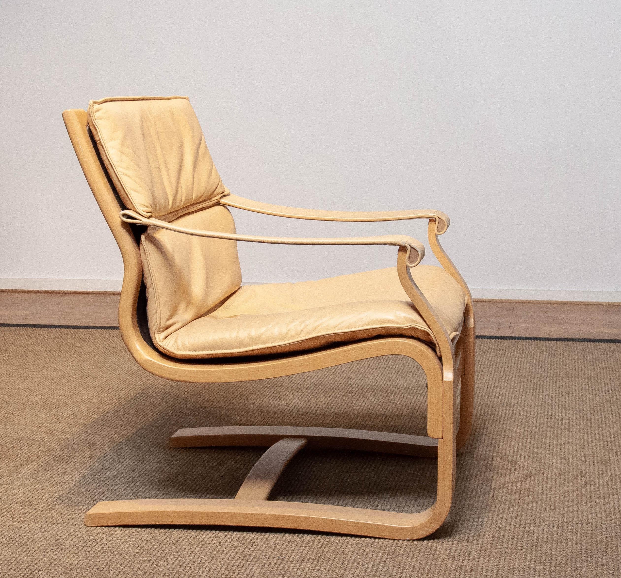 Swedish Beige / Creme Leather Lounge Easy Chair by Ake Fribytter for Nelo Sweden 1970s For Sale