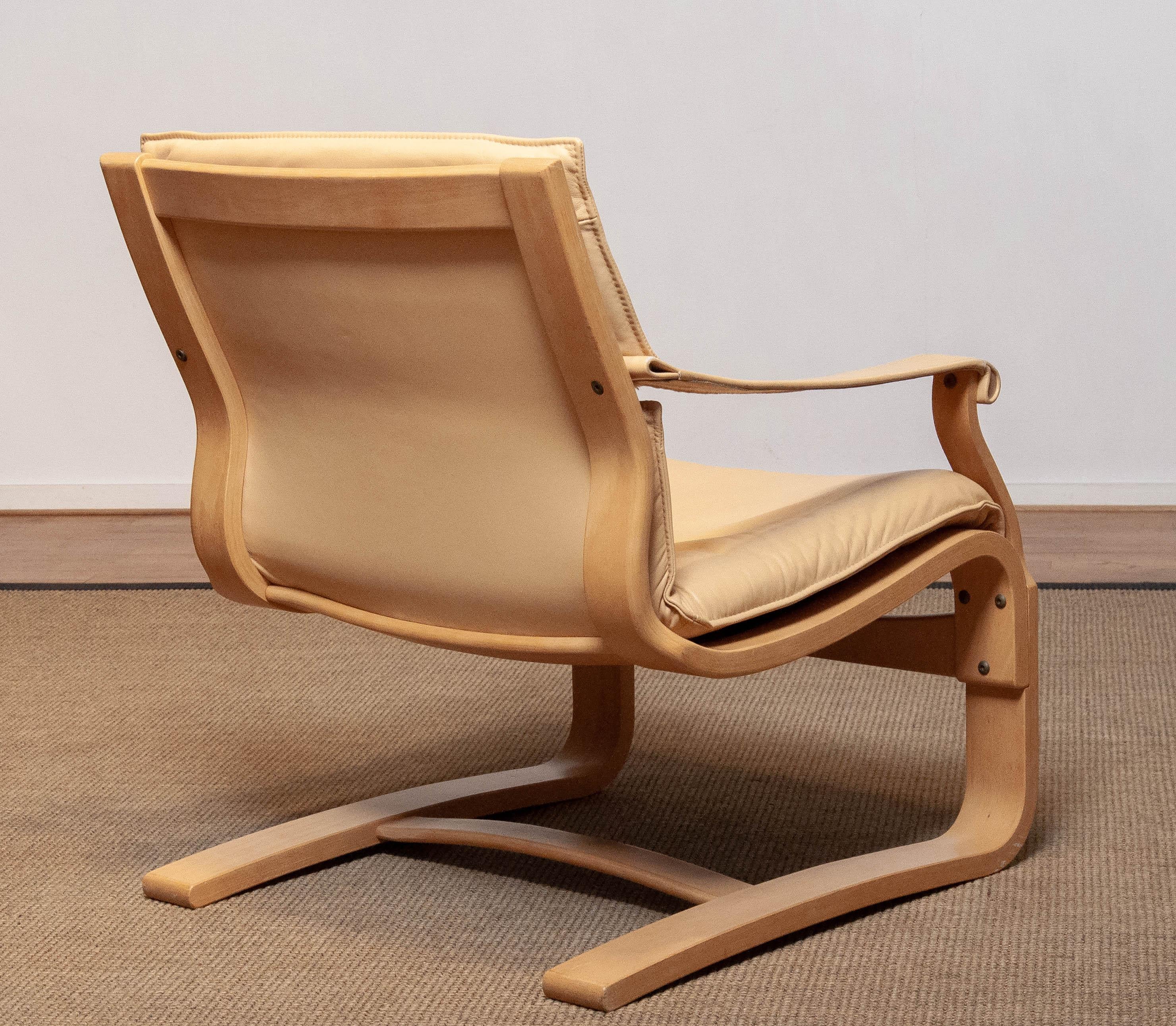 Beige / Creme Leather Lounge Easy Chair by Ake Fribytter for Nelo Sweden 1970s In Good Condition For Sale In Silvolde, Gelderland
