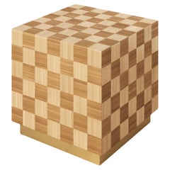 Table d'appoint beige en forme de cube par Ruda Studio