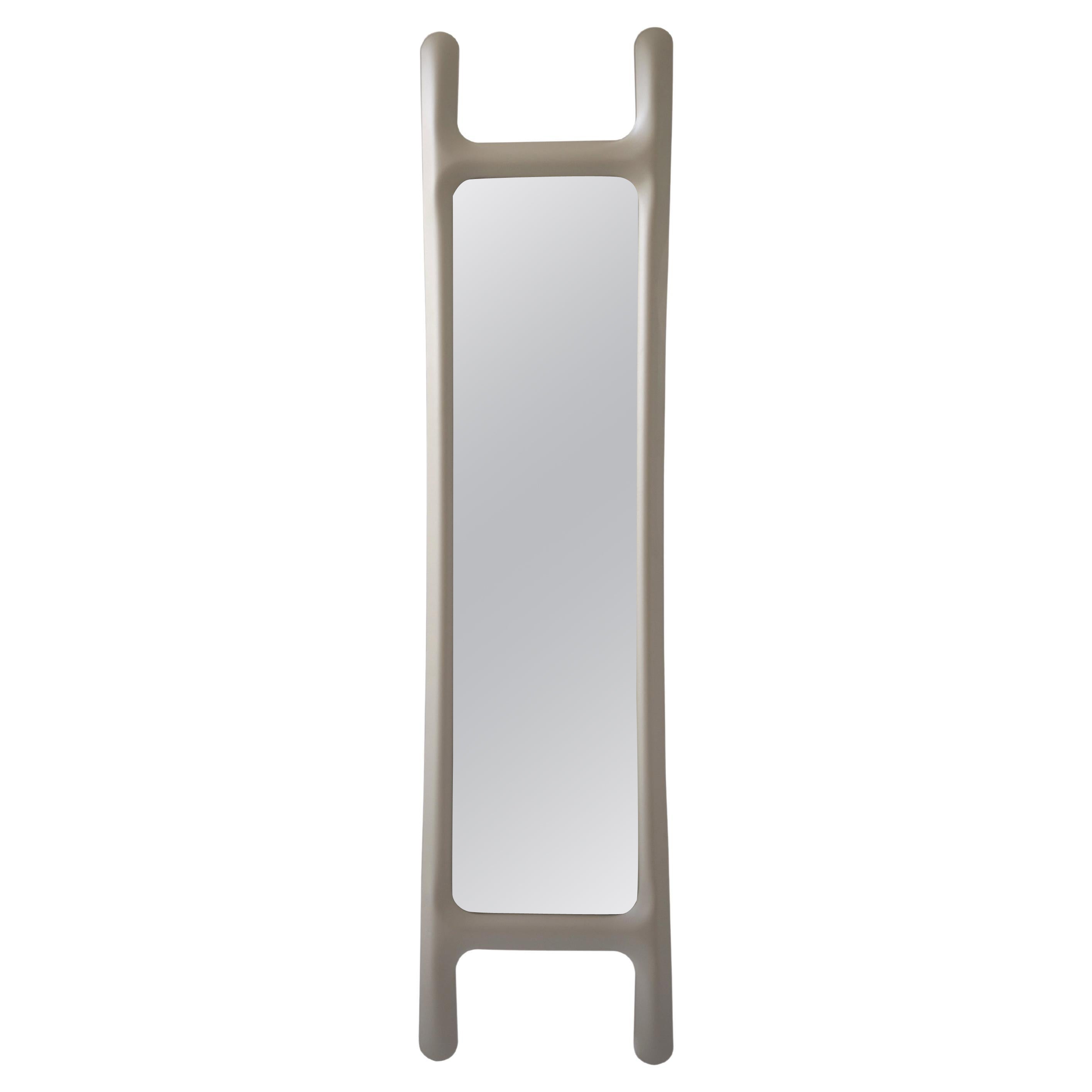 Miroir mural sculptural beige « Drab » de Zieta